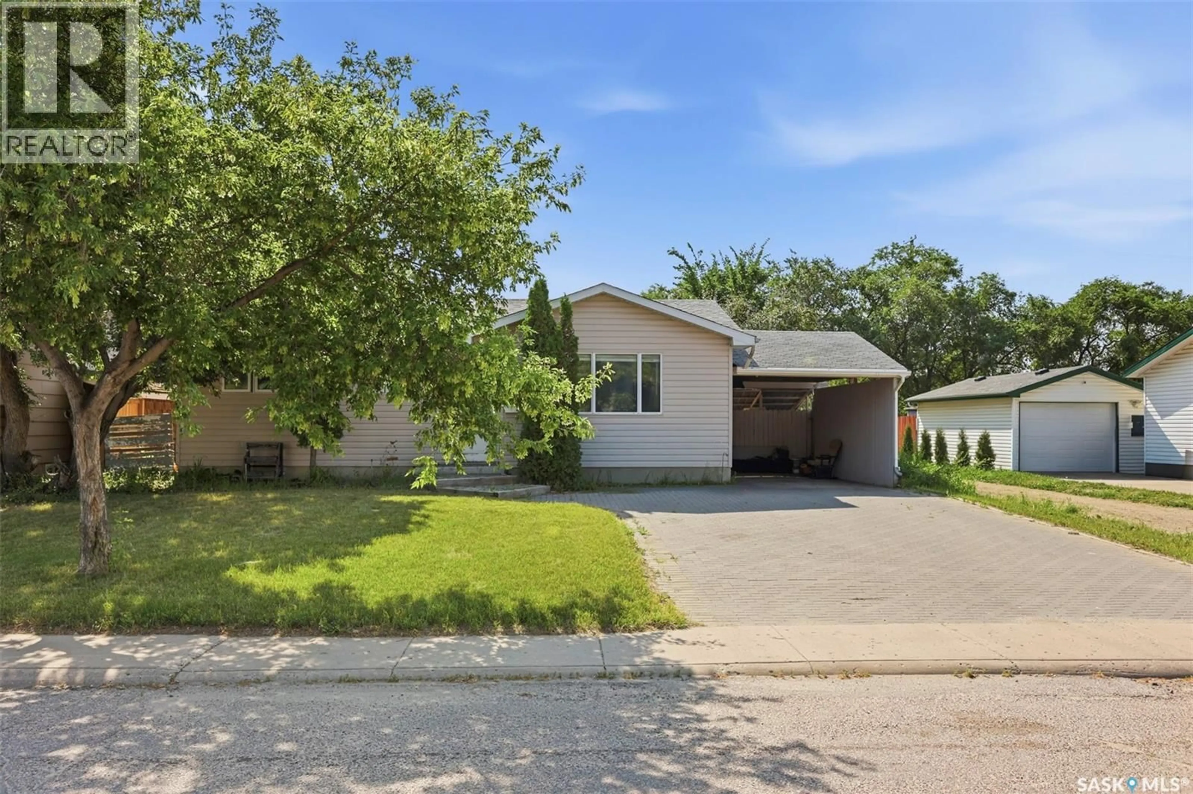 Unknown for 30 MARLBOROUGH CRESCENT, Saskatoon Saskatchewan S7L3T7