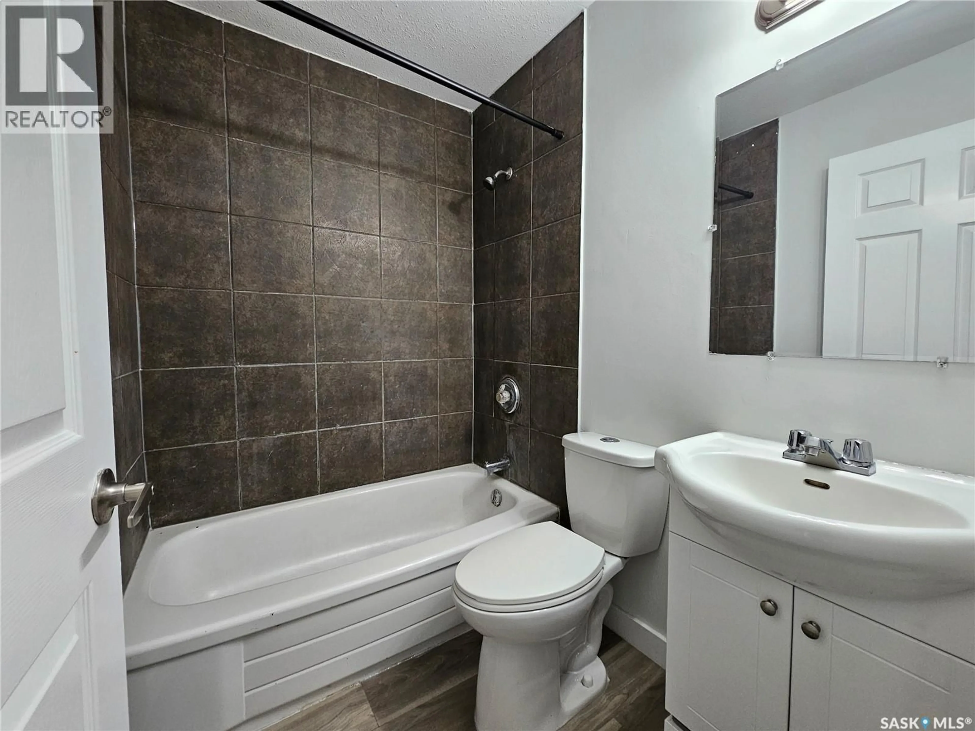 Standard bathroom, ceramic/tile floor for 8992 PANTON AVENUE, North Battleford Saskatchewan S9A3J9