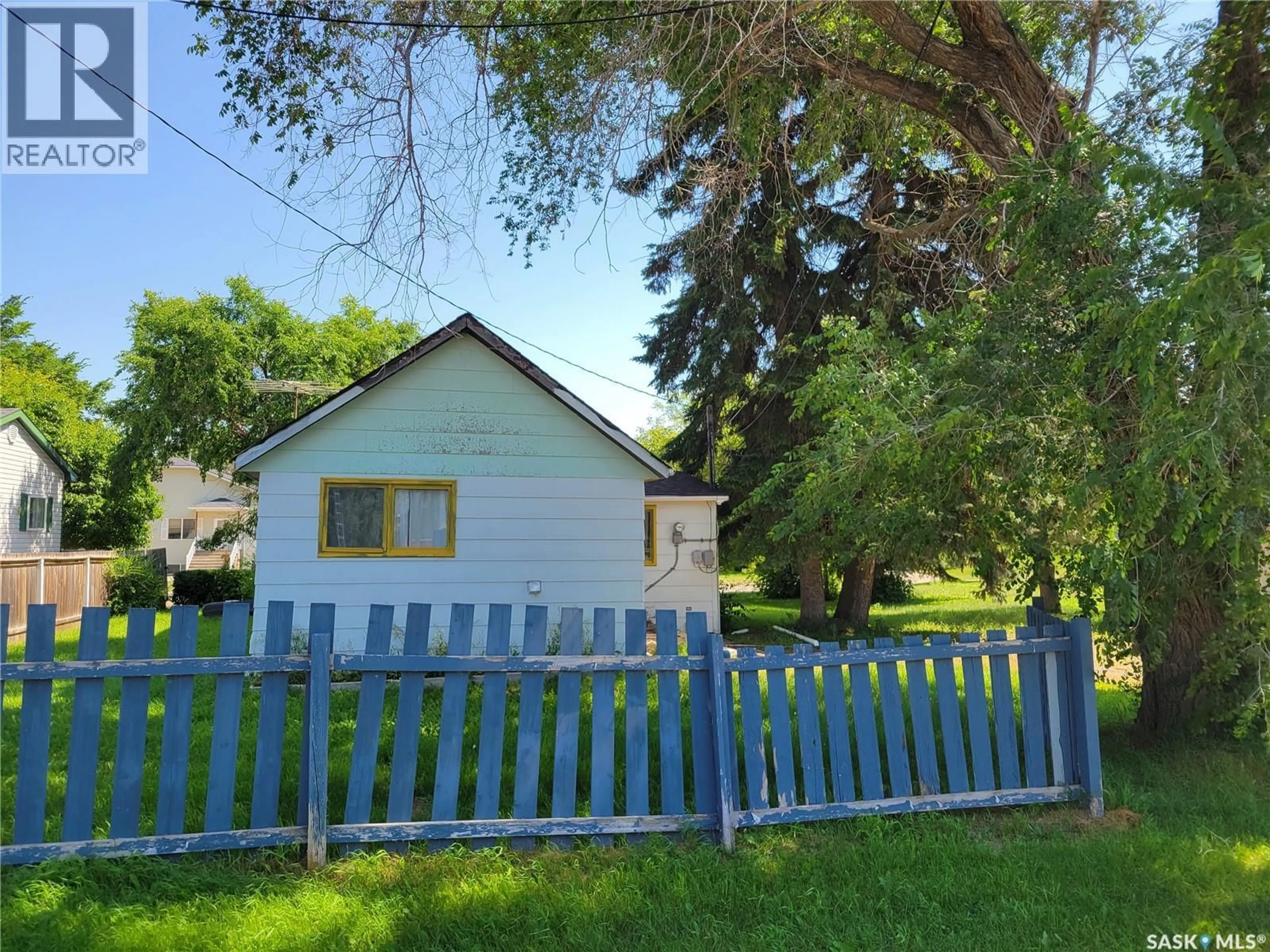 A pic from outside/outdoor area/front of a property/back of a property/a pic from drone, street for 34 BANTRY STREET, Lanigan Saskatchewan S0K2M0