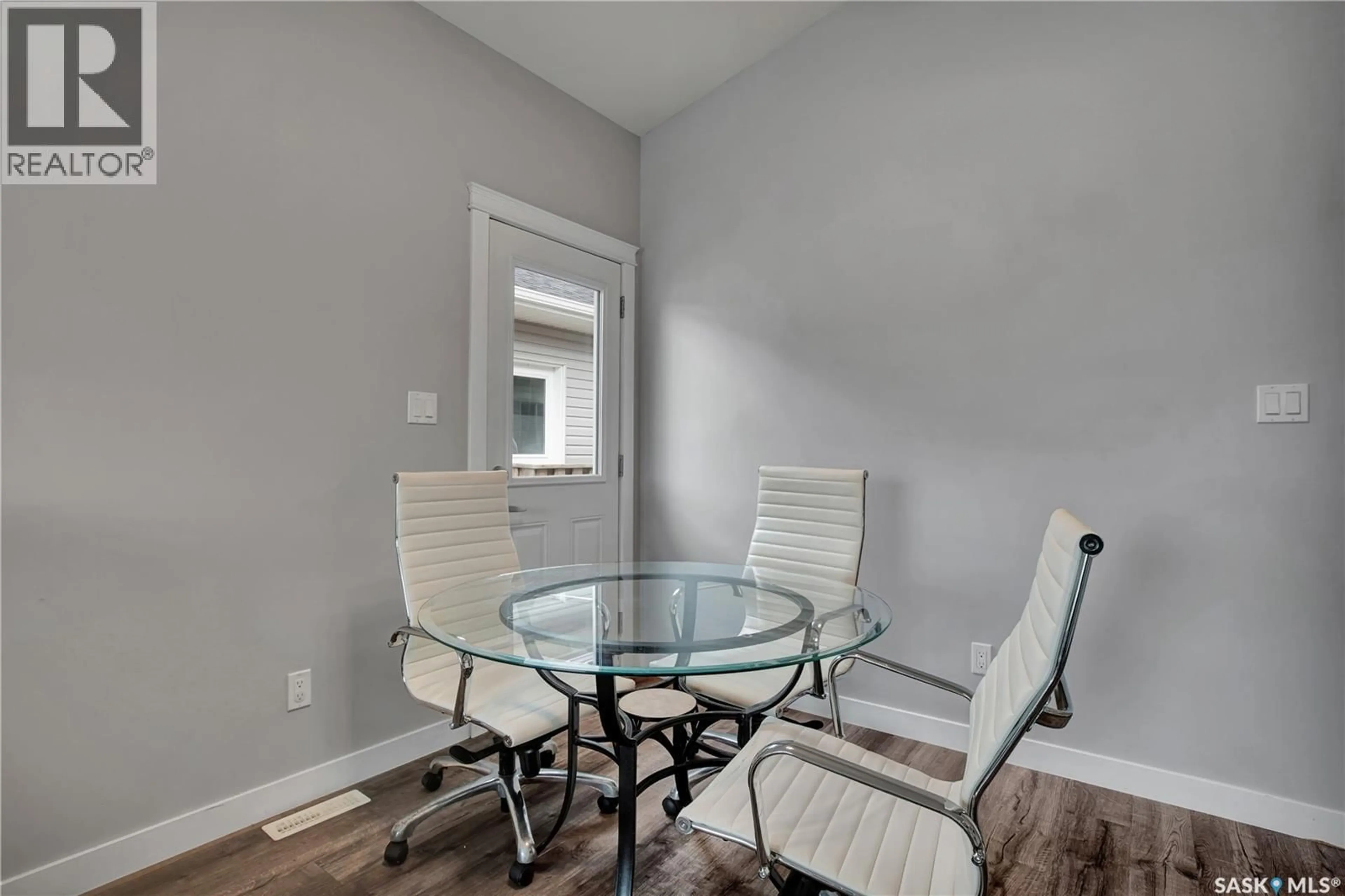 Dining room, unknown for 407 BOYKOWICH STREET, Saskatoon Saskatchewan S7W0S5