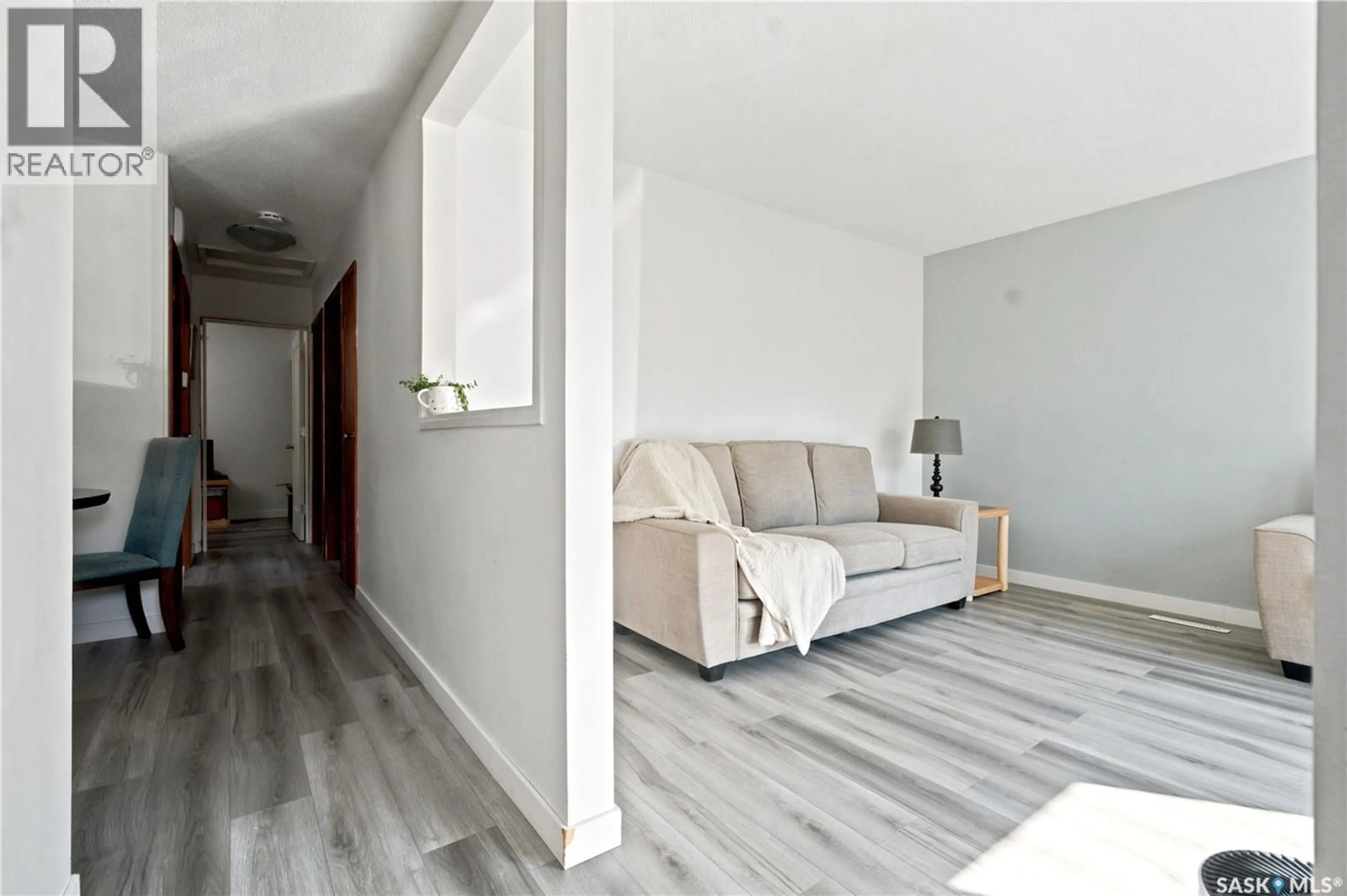 Living room with furniture, unknown for 55 TRIDENT CRESCENT, Saskatoon Saskatchewan S7M0P7