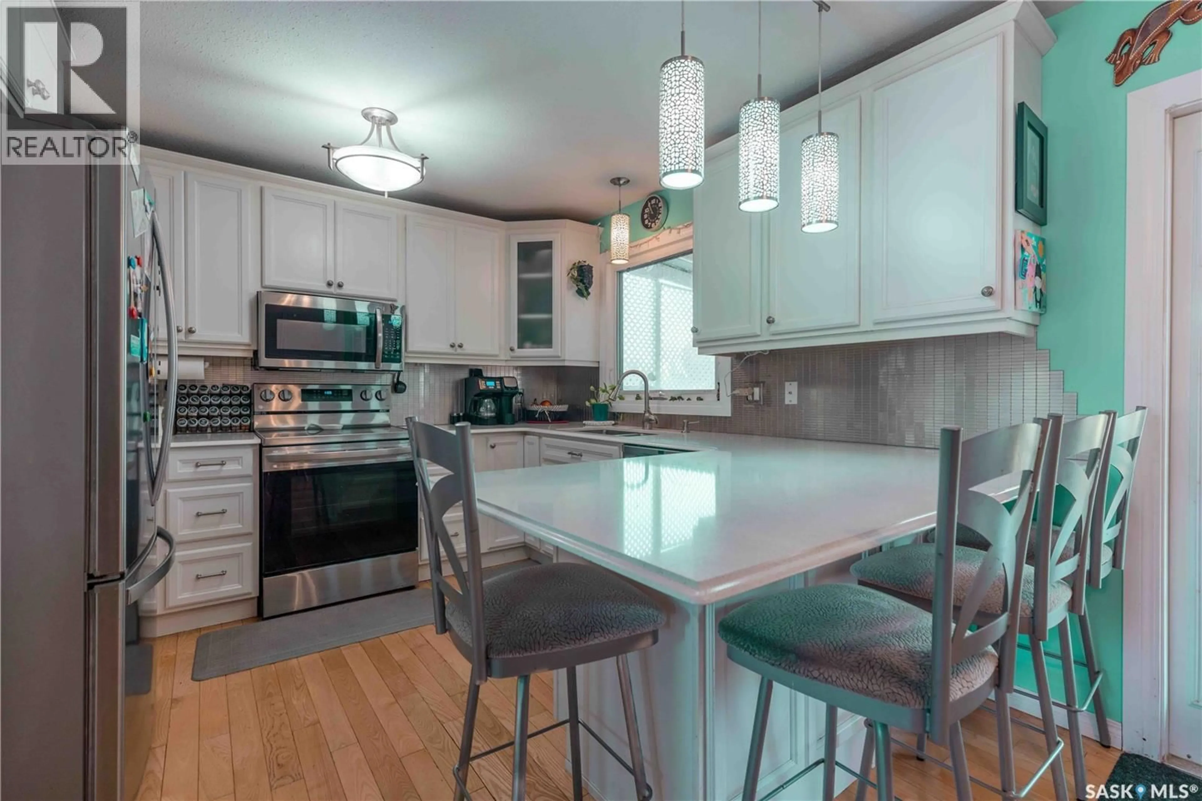 Open concept kitchen, unknown for 50 MANITOU COURT, Saskatoon Saskatchewan S7K5G3
