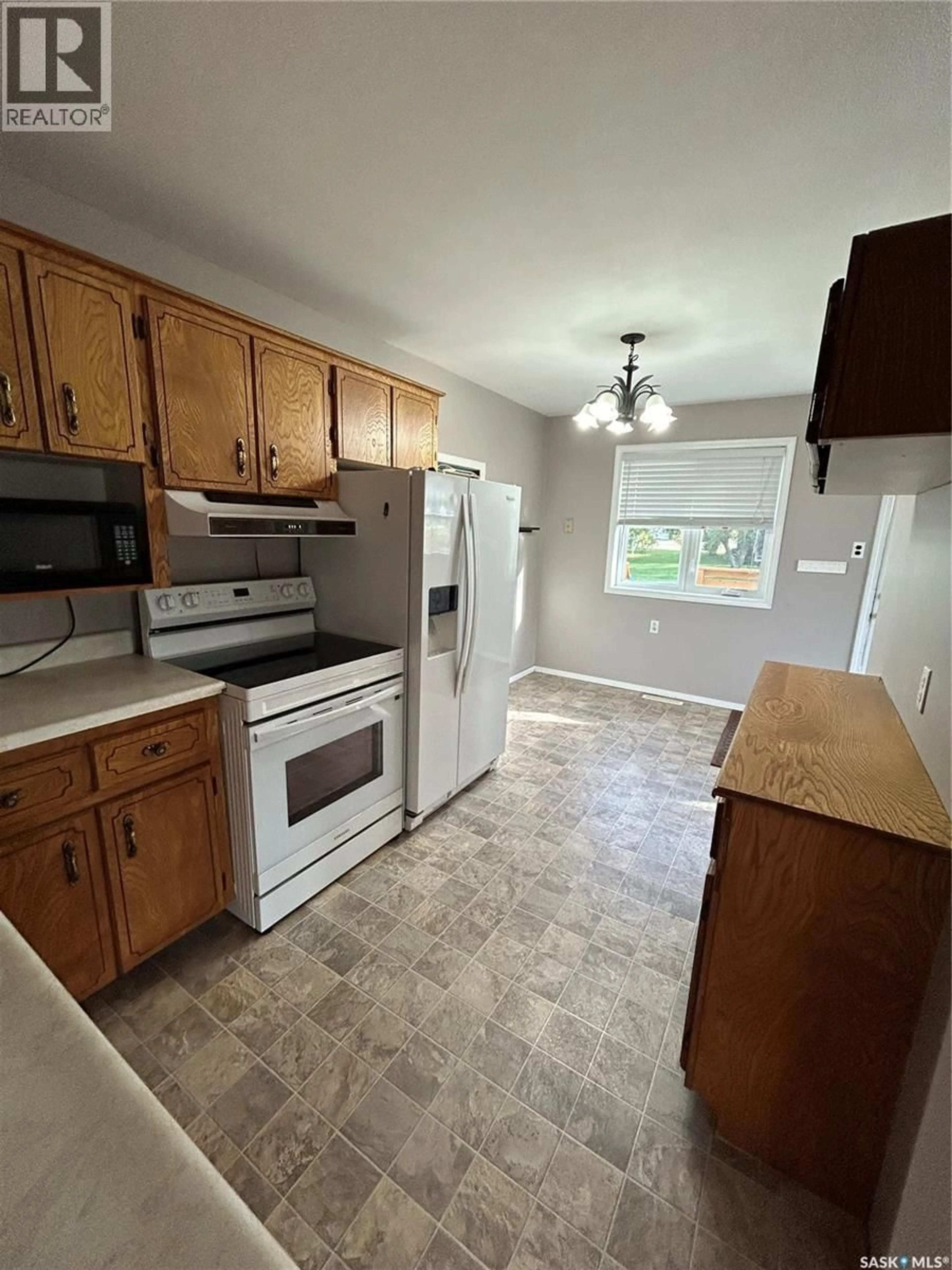 Standard kitchen, ceramic/tile floor for 401 2ND AVENUE, Rose Valley Saskatchewan S0E1M0