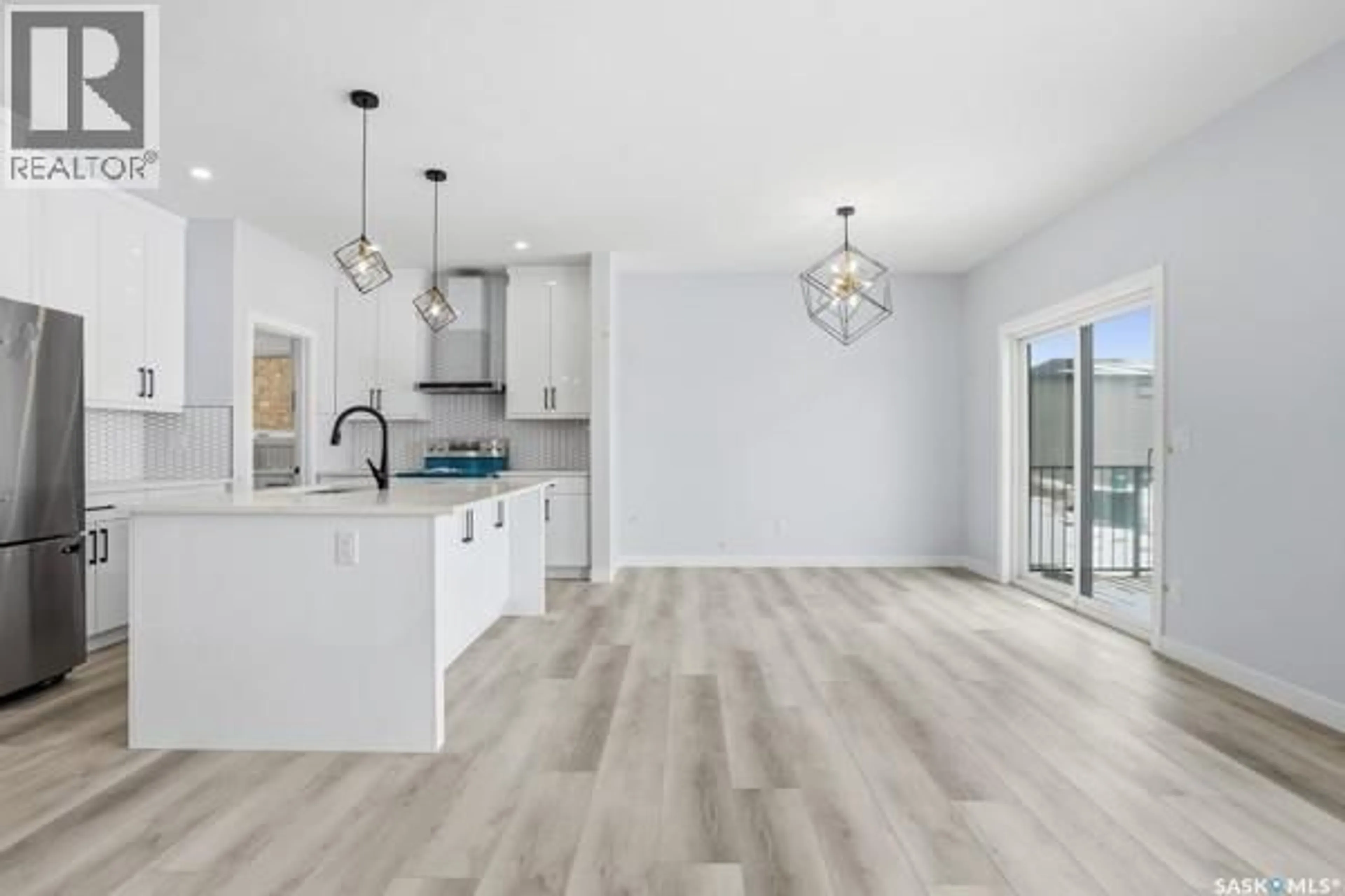 Open concept kitchen, unknown for 783 NAZARALI UNION, Saskatoon Saskatchewan S7V1X4