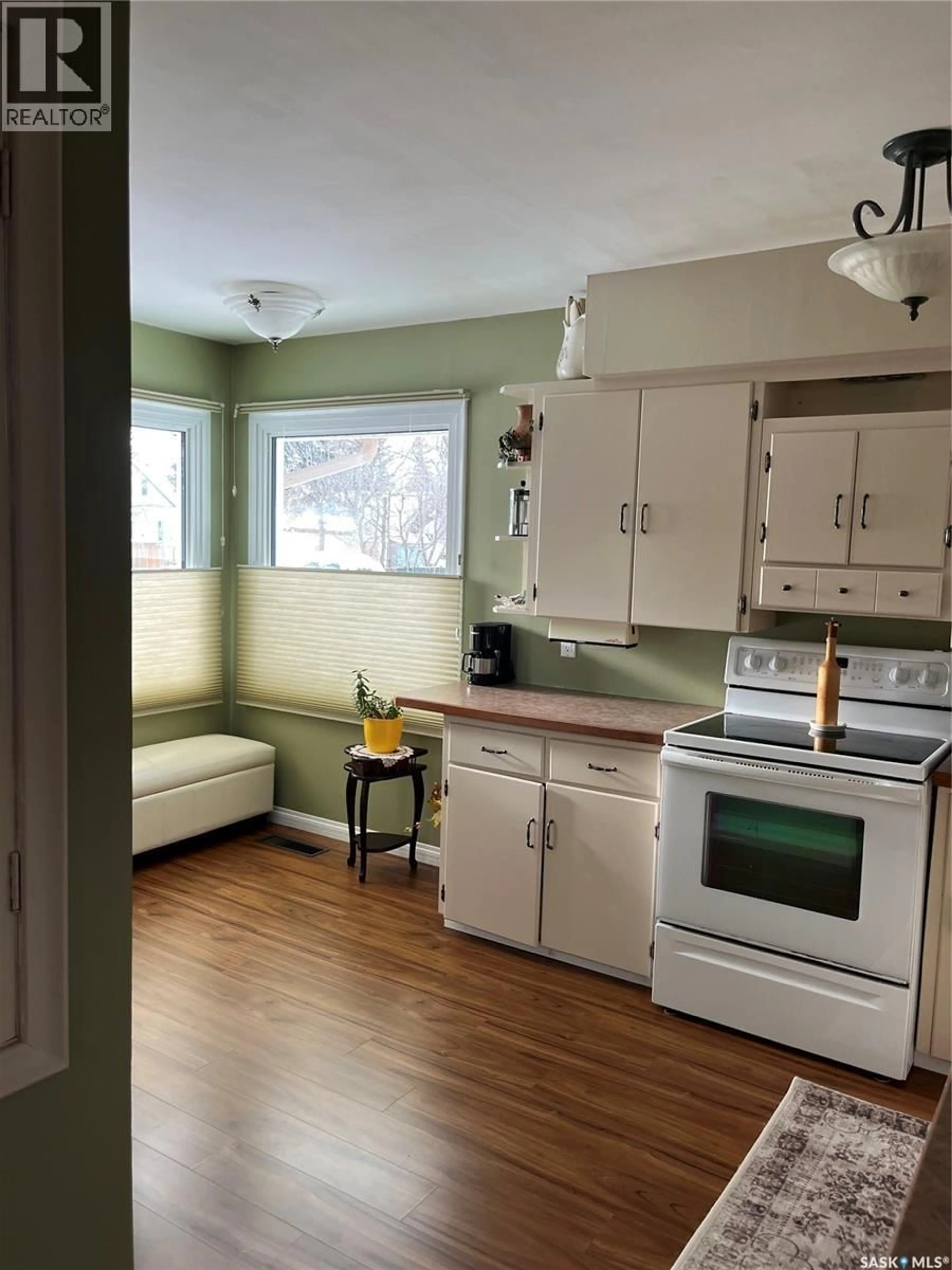 Standard kitchen, unknown for 912 107TH AVENUE, Tisdale Saskatchewan S0E1T0