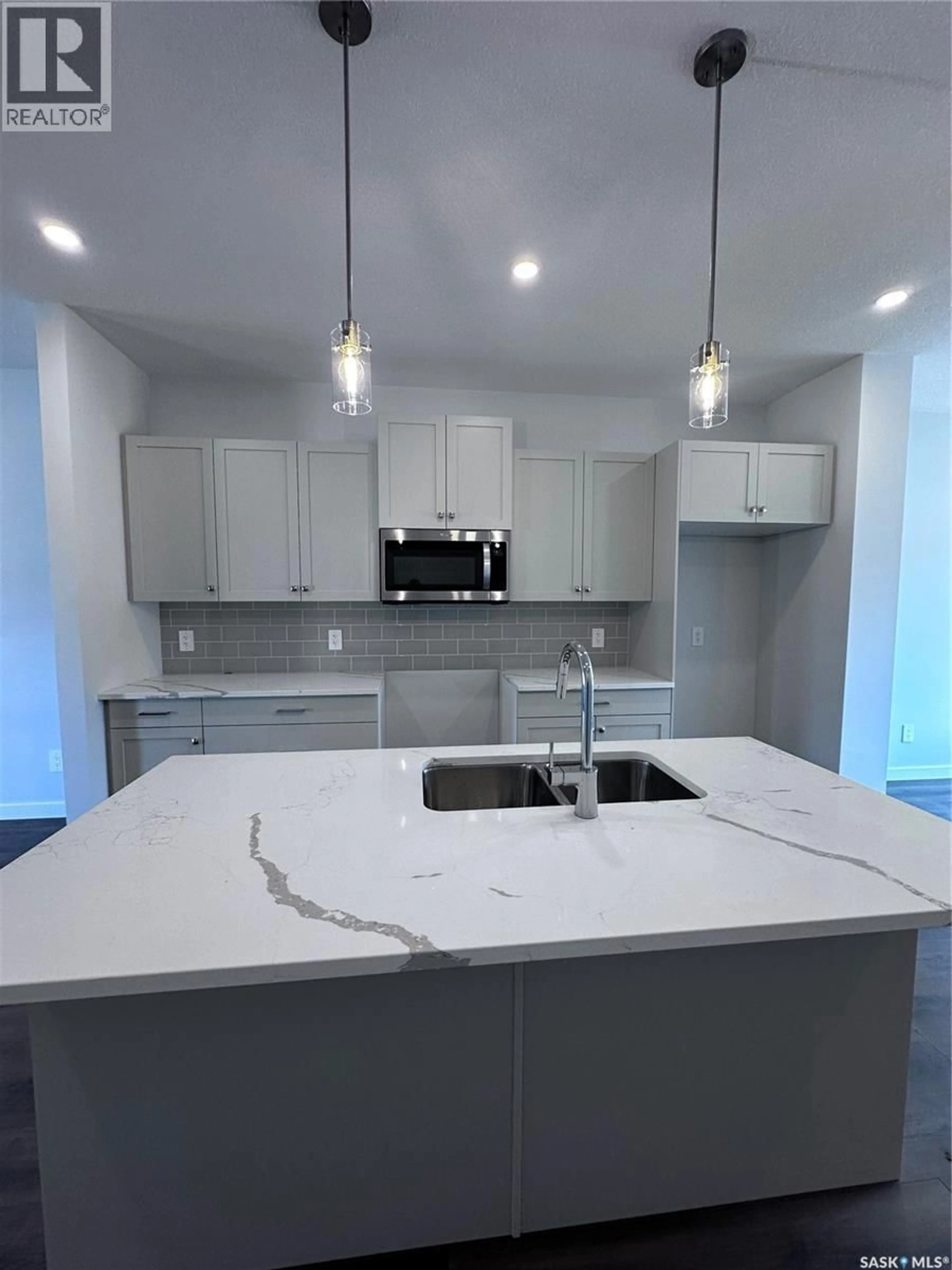 Open concept kitchen, ceramic/tile floor for 3115 BOWEN STREET, Regina Saskatchewan S4V4C6