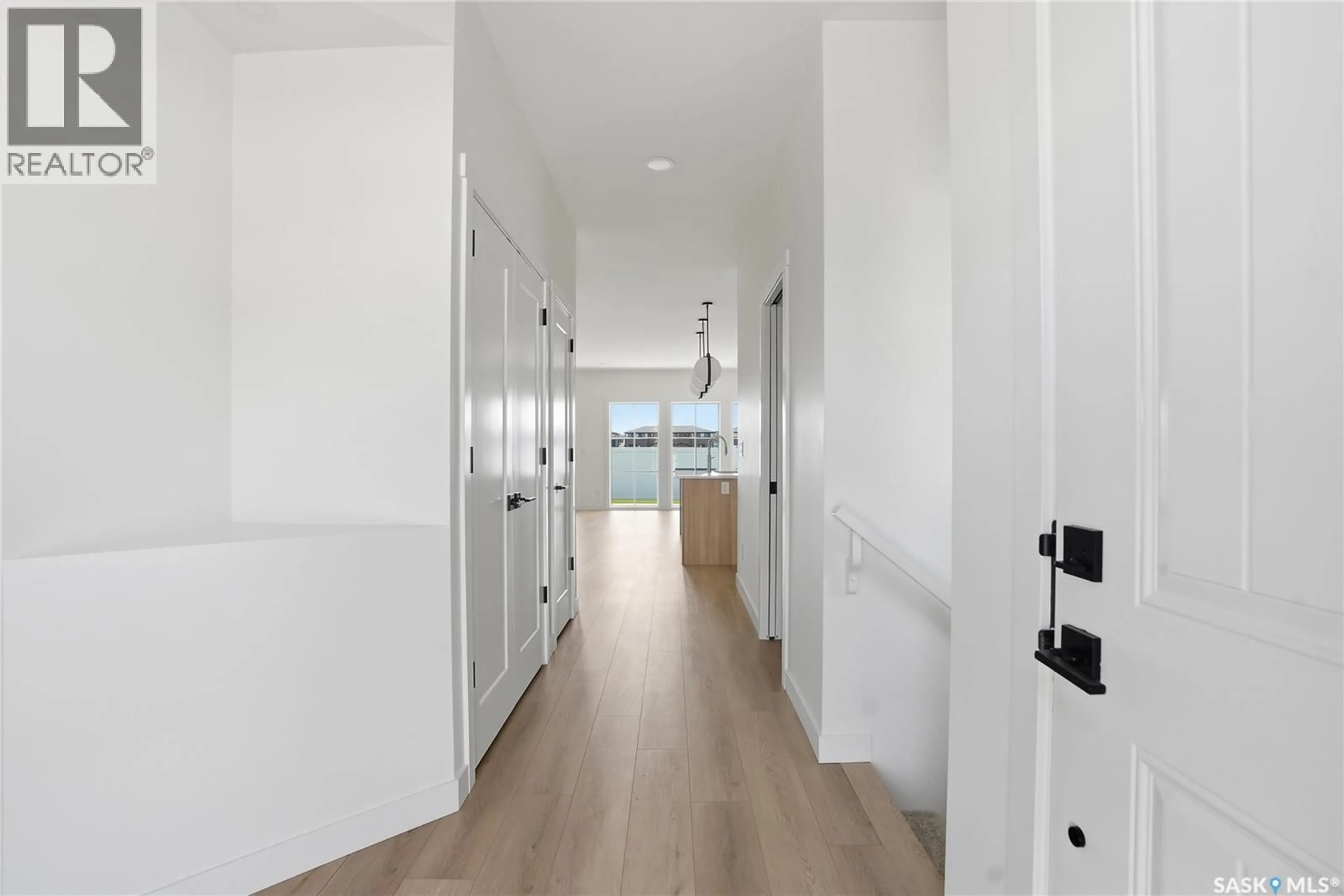 Indoor entryway for 20 BRIGHTON BOULEVARD, Saskatoon Saskatchewan S7V1X1