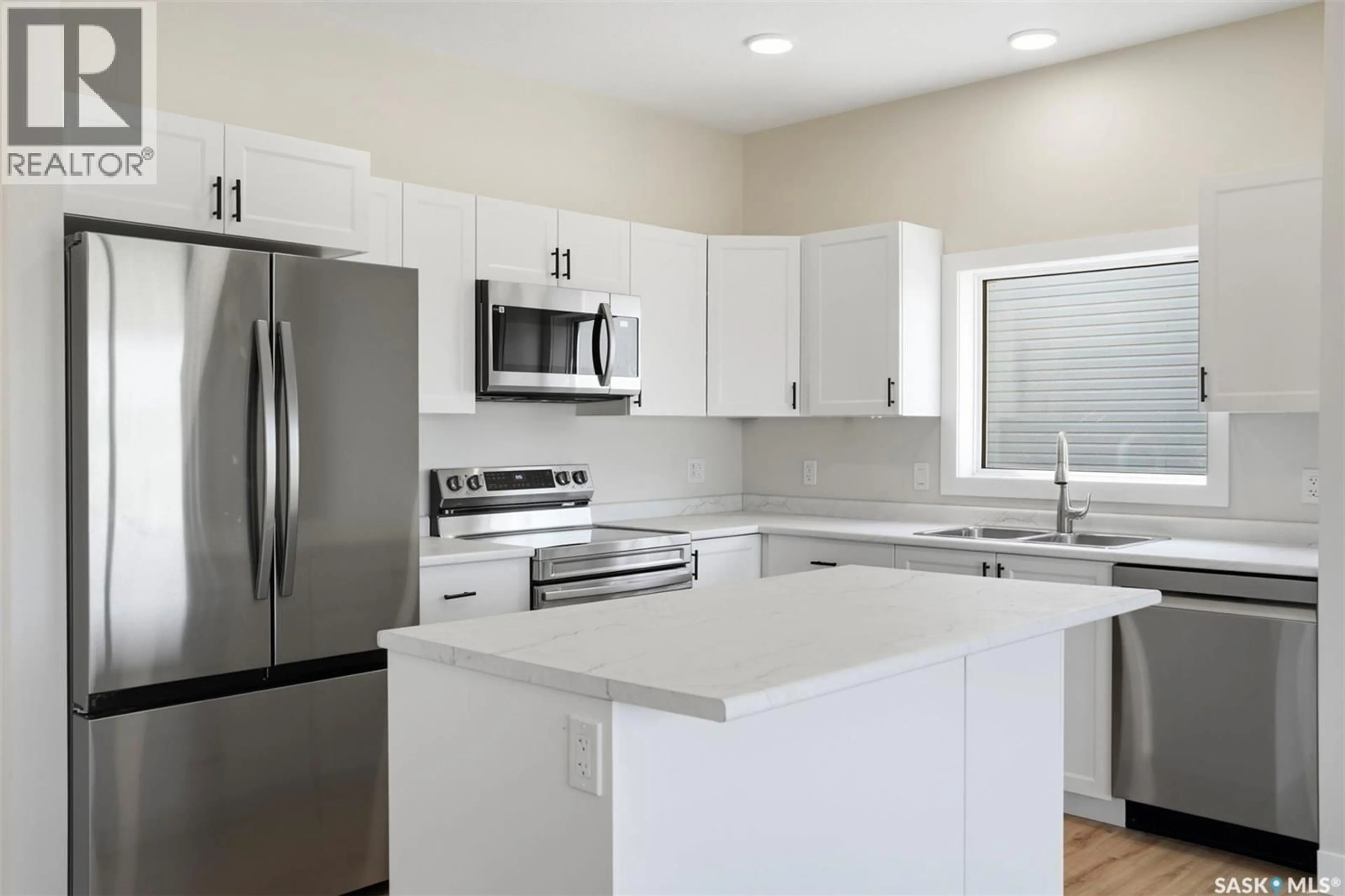 Open concept kitchen, unknown for 145 EMMA CRESCENT, Martensville Saskatchewan S0K2T0