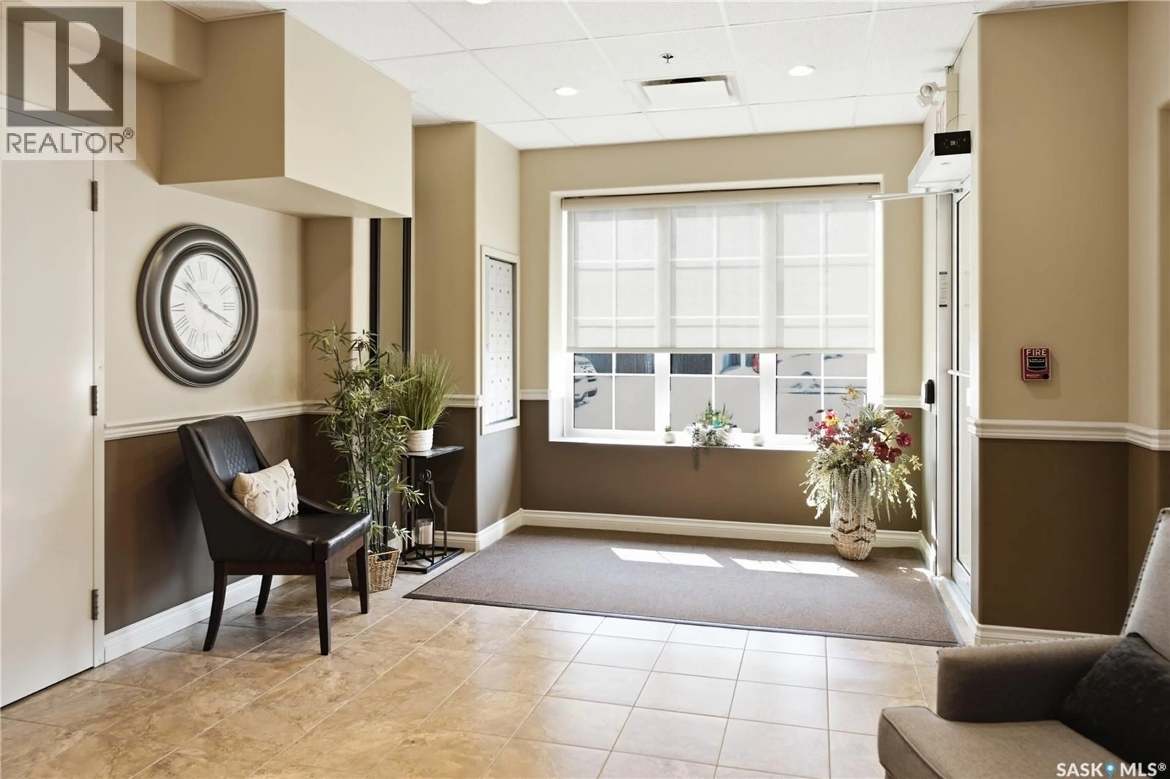 Lobby for 205 - 3702 HAUGHTON ROAD, Regina Saskatchewan S4V3K1