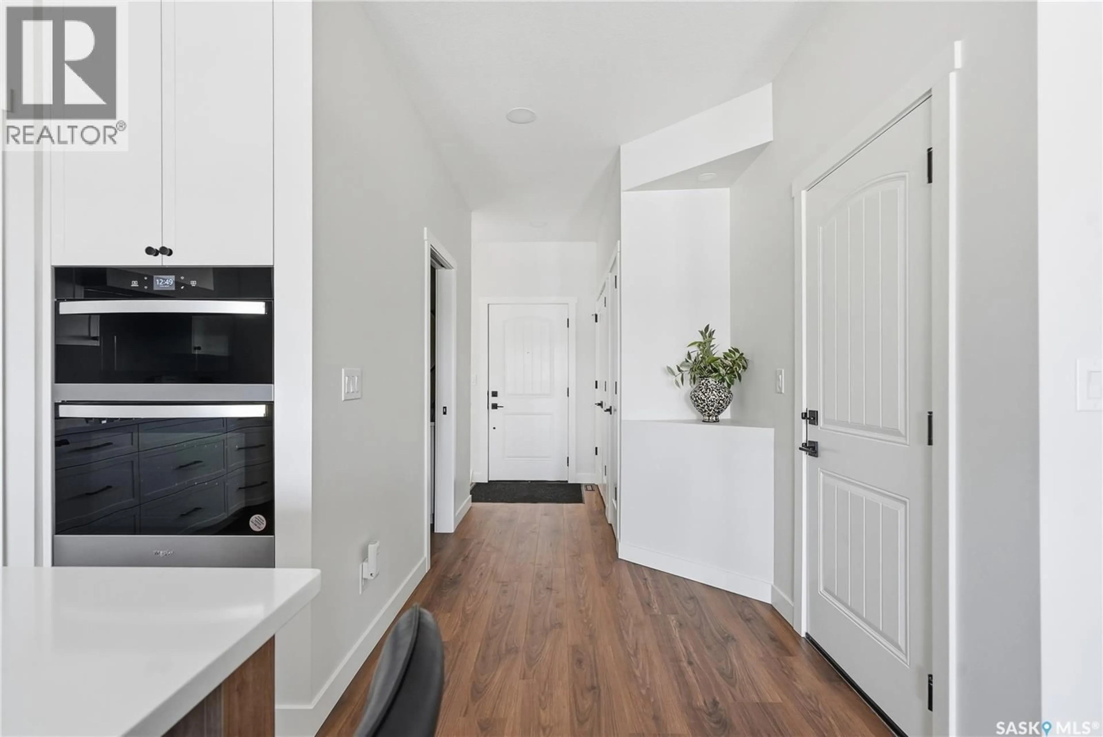 Indoor entryway for 22 720 BRIGHTON BOULEVARD, Saskatoon Saskatchewan S7V1X1