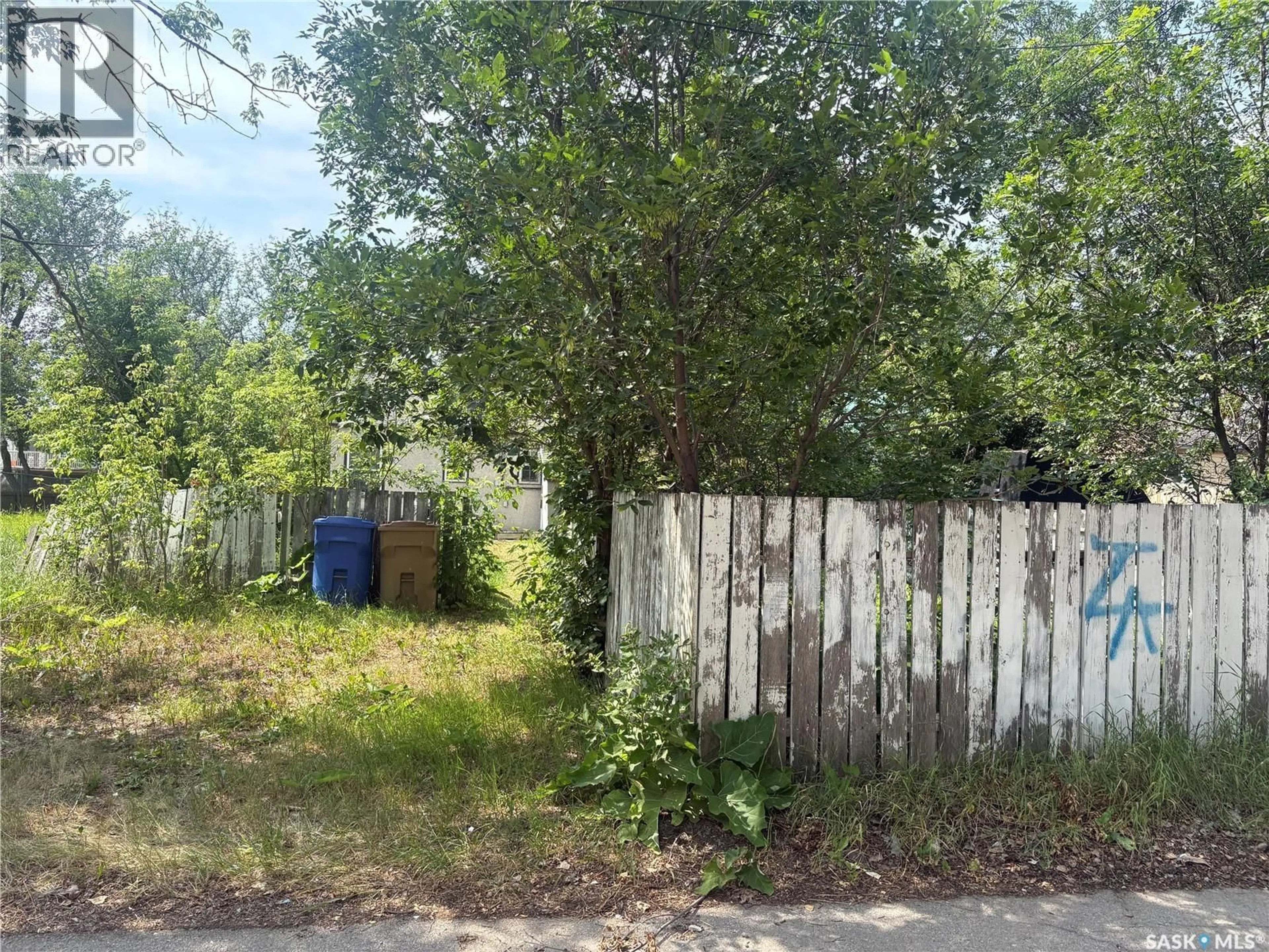 Shed for 921 ARGYLE STREET, Regina Saskatchewan S4T3R2