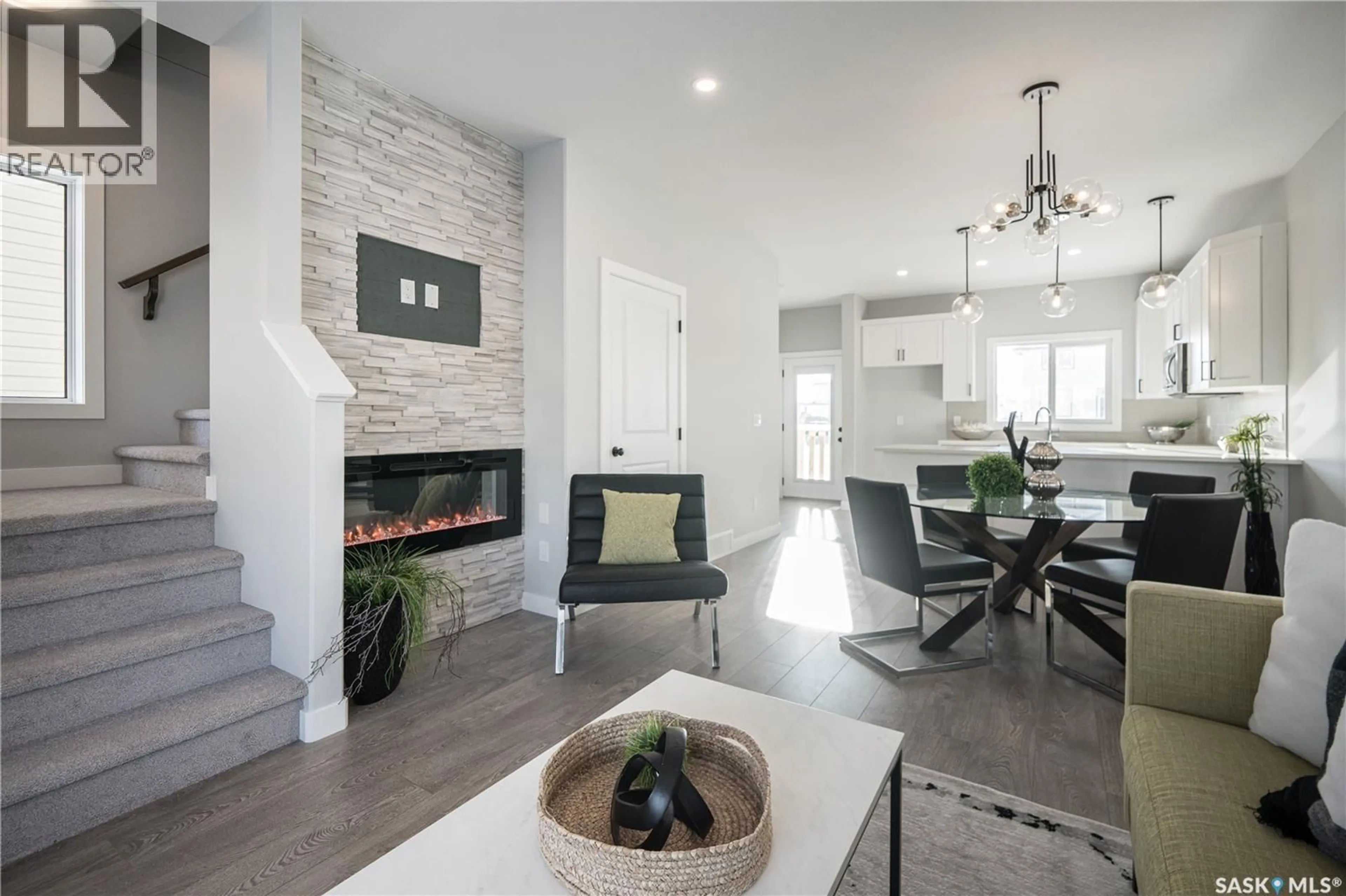 Living room with furniture, unknown for 2964 GREEN TURTLE ROAD, Regina Saskatchewan S4V4G4