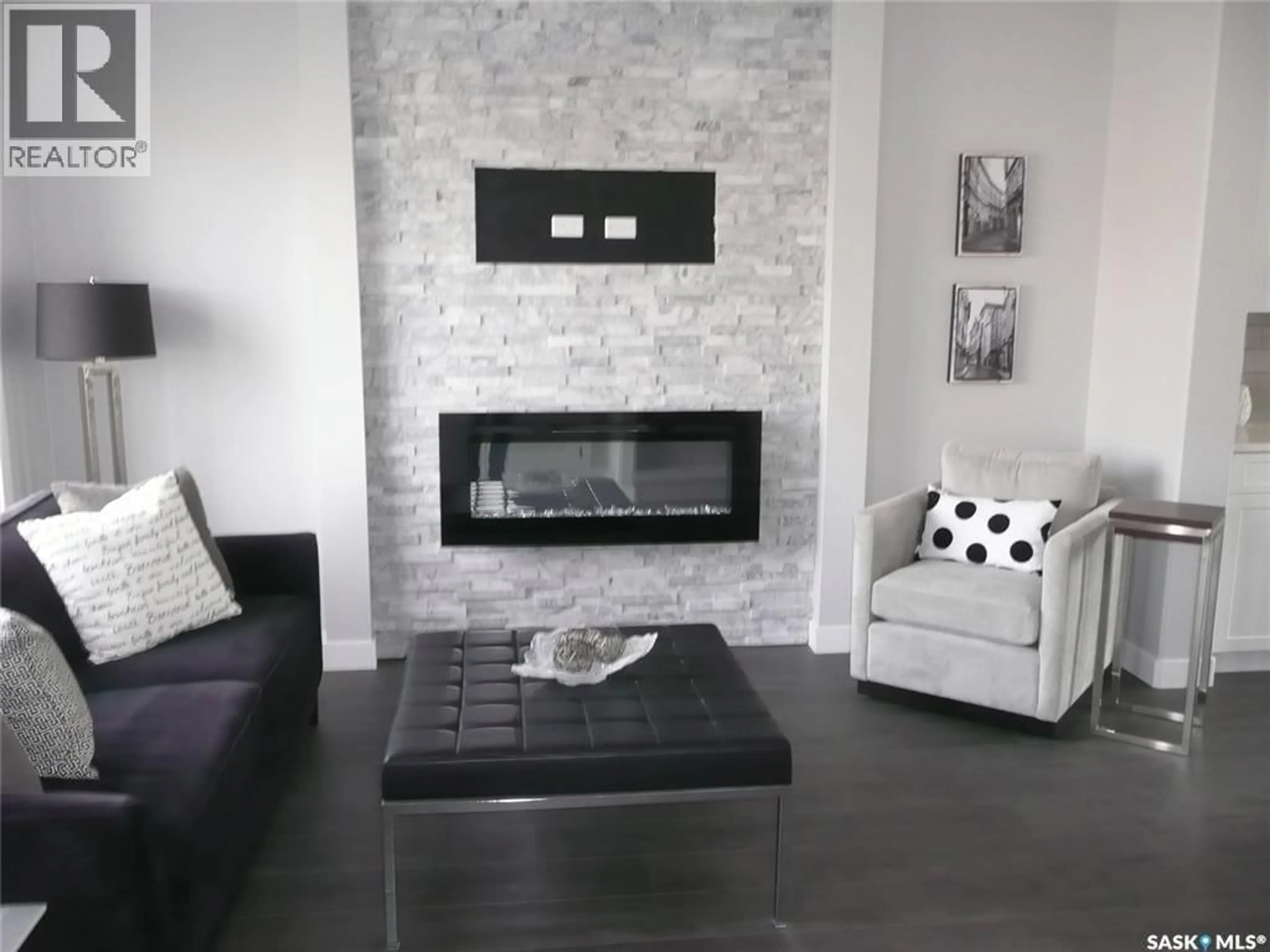 Living room with furniture, unknown for 2972 GREEN TURTLE ROAD, Regina Saskatchewan S4V4G4