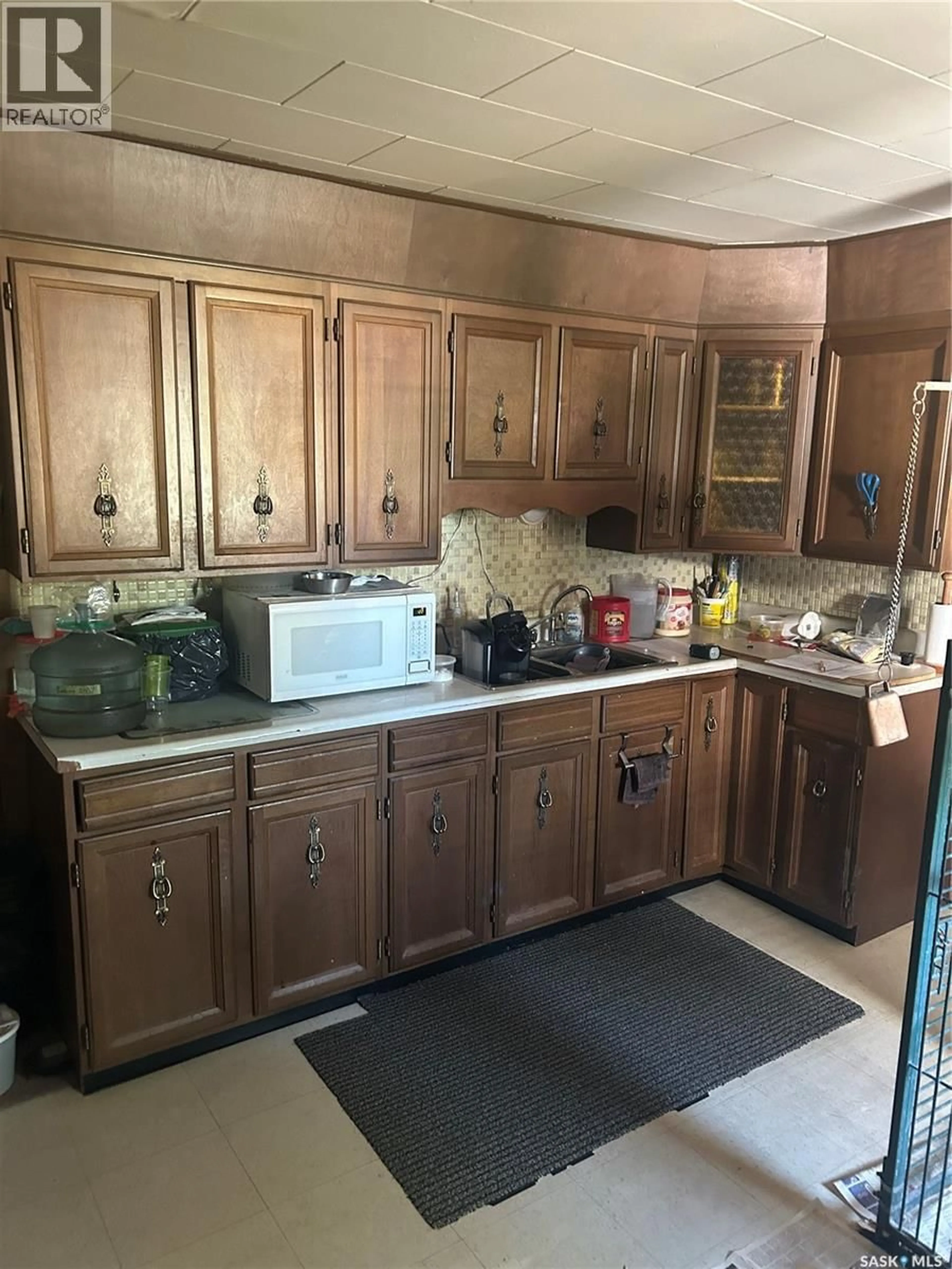 Standard kitchen, unknown for BJERKE ACREAGE, Kellross Rm No. 247 Saskatchewan S0A1V0