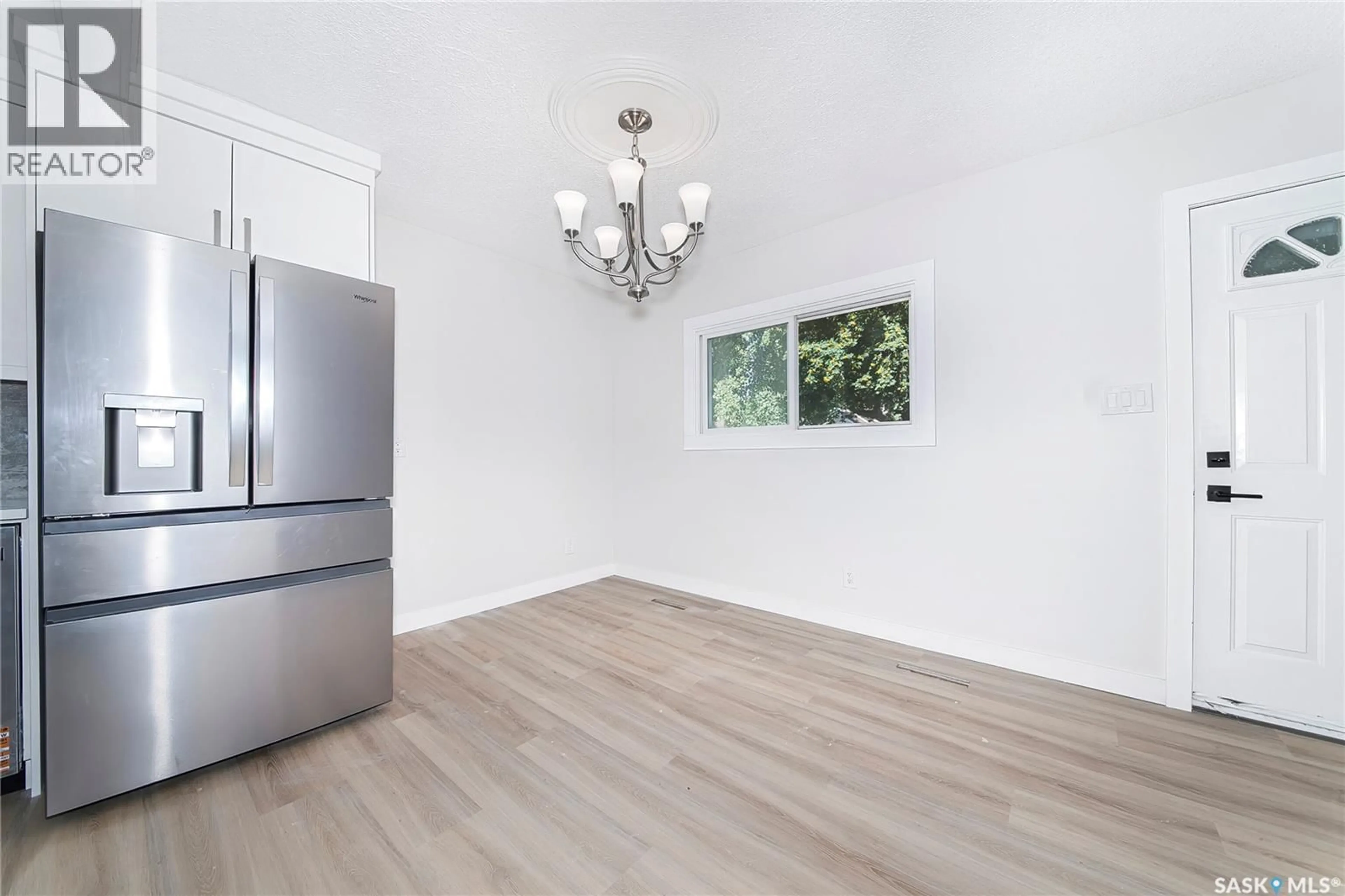 A pic of a room for 451 R AVENUE S, Saskatoon Saskatchewan S7M2Z4