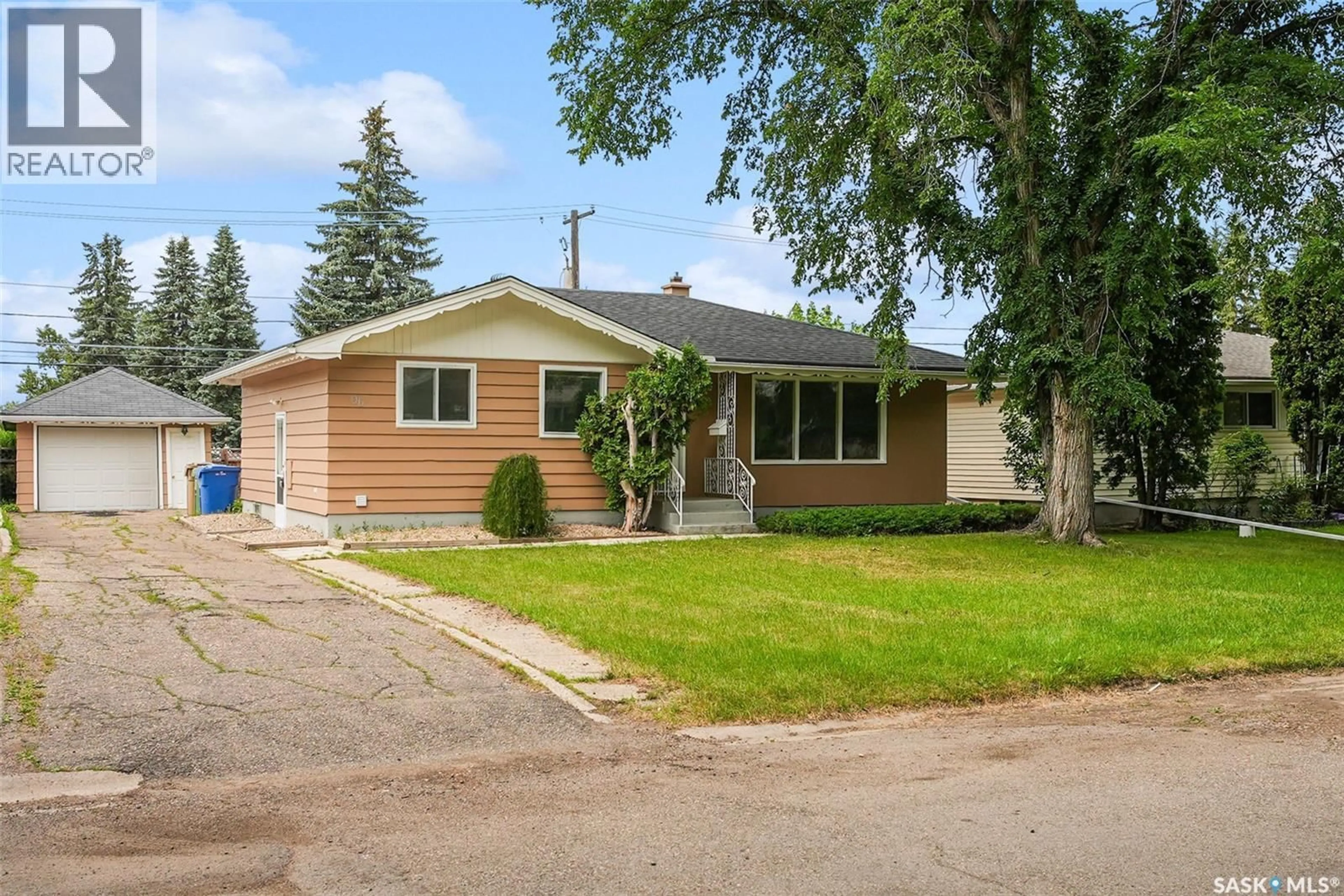 Home with vinyl exterior material, street for 96 MARSH CRESCENT, Regina Saskatchewan S4S5R6