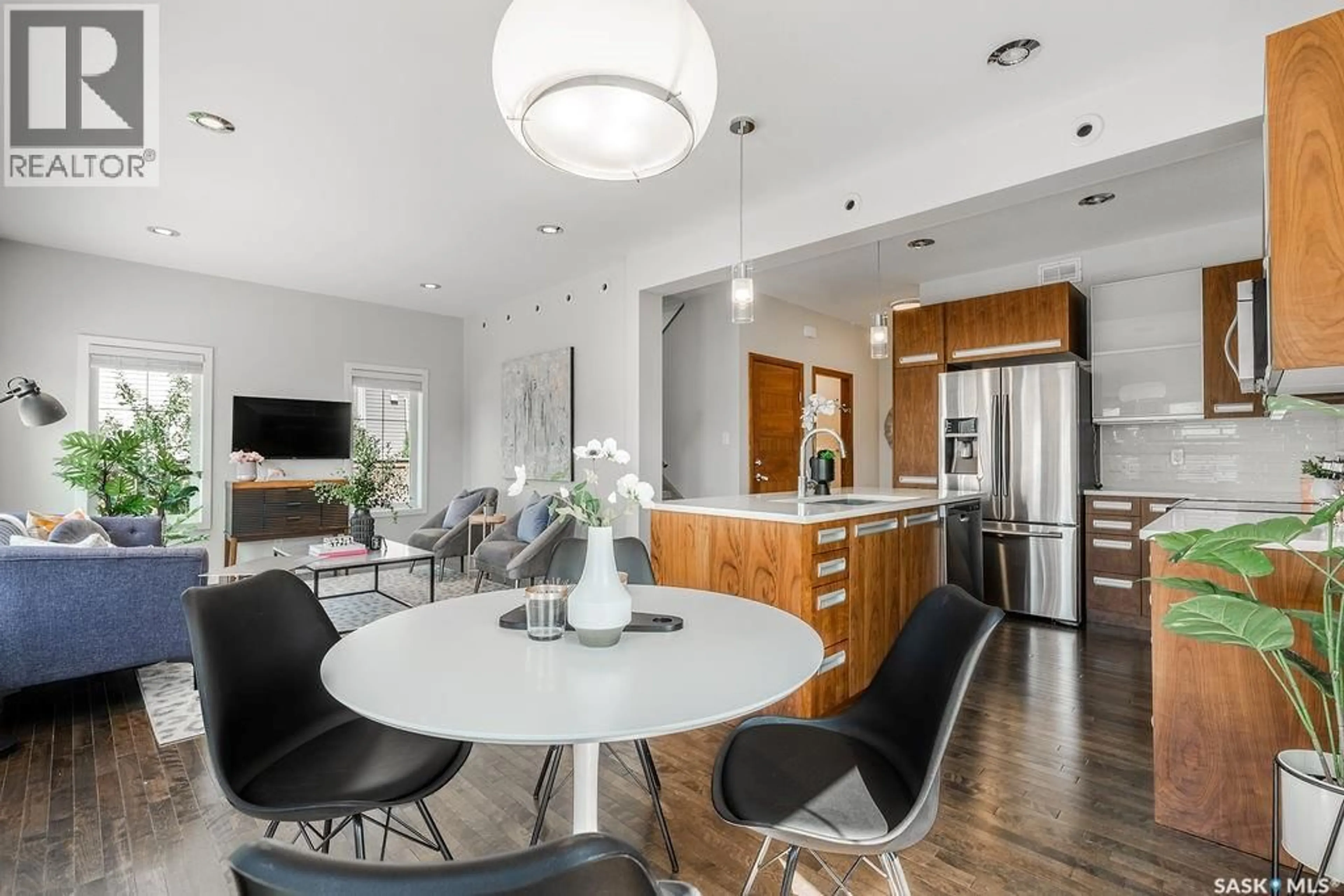 Open concept kitchen, unknown for 603 PICHLER CRESCENT, Saskatoon Saskatchewan S7V0G2