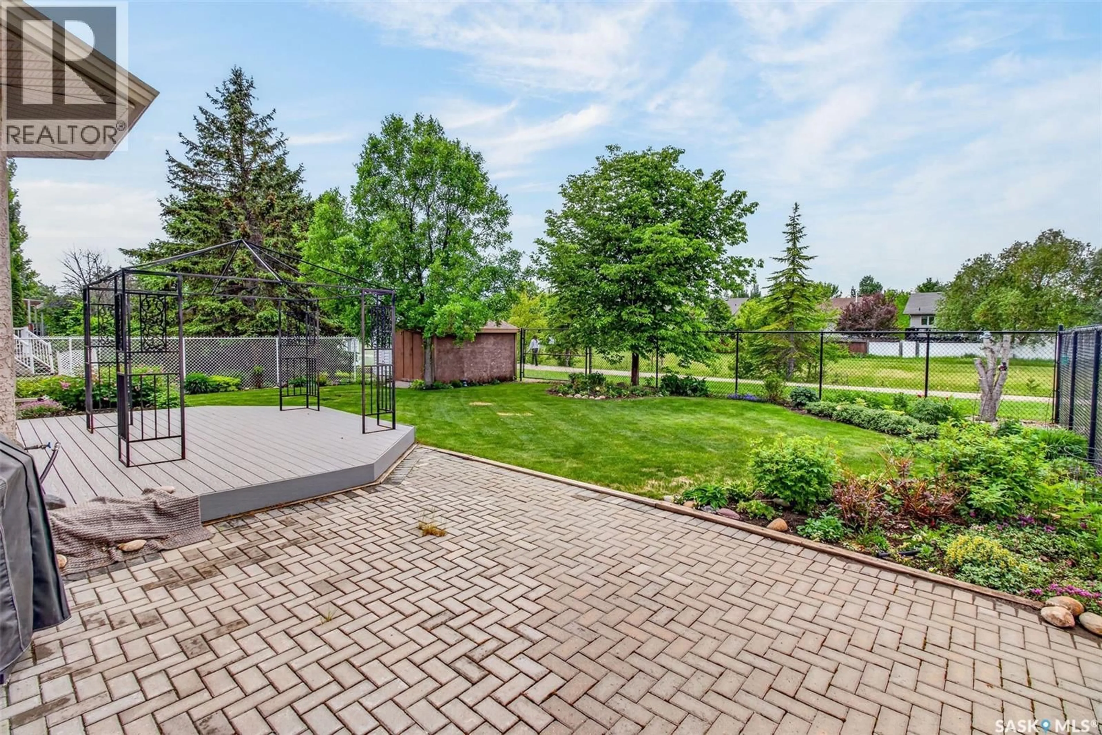 Patio, street for 1 TELFER BAY, Prince Albert Saskatchewan S6X1C4