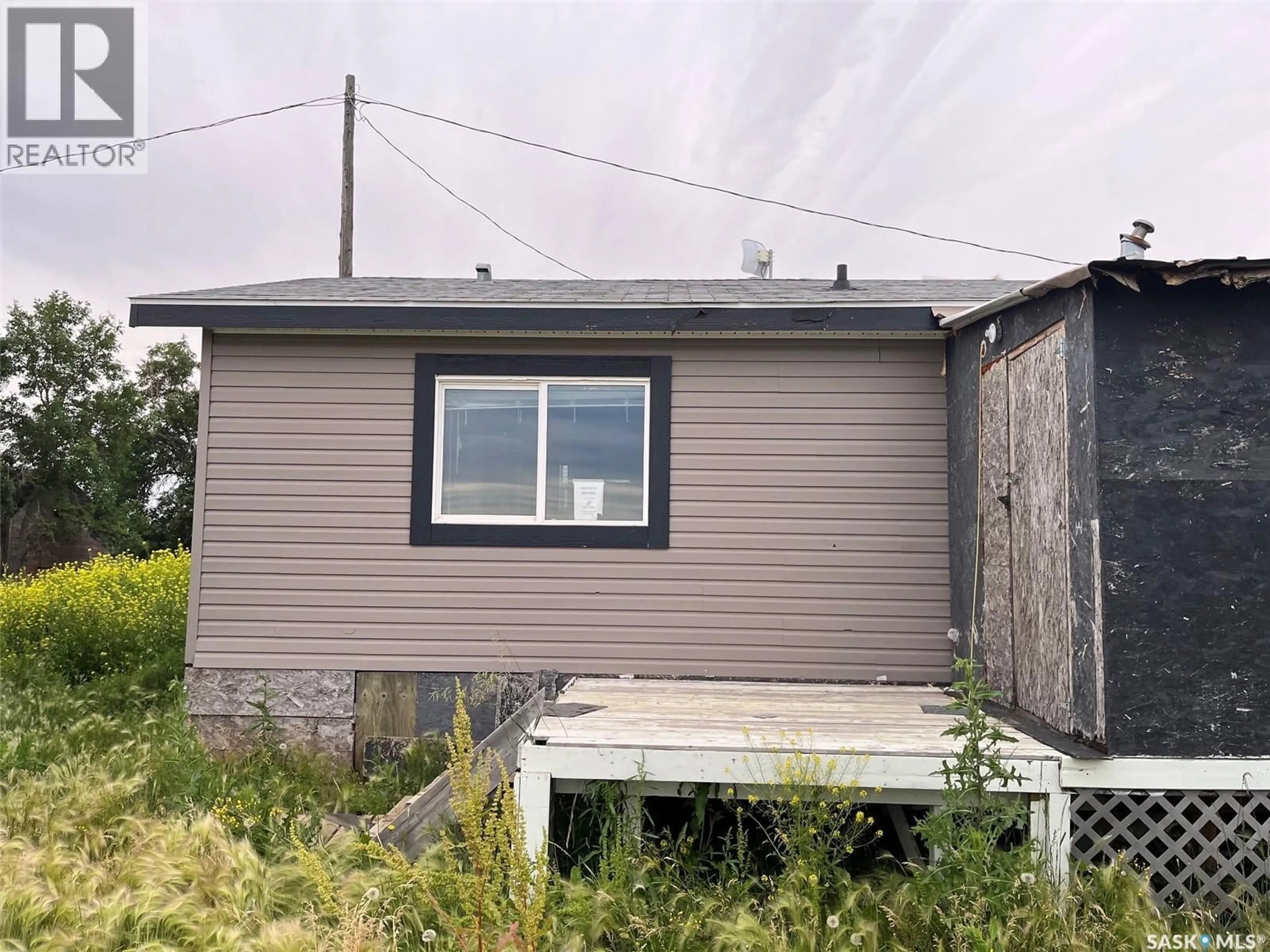 Shed for Colgate - OUTSKIRTS, Lomond Rm No. 37 Saskatchewan S4H2J1