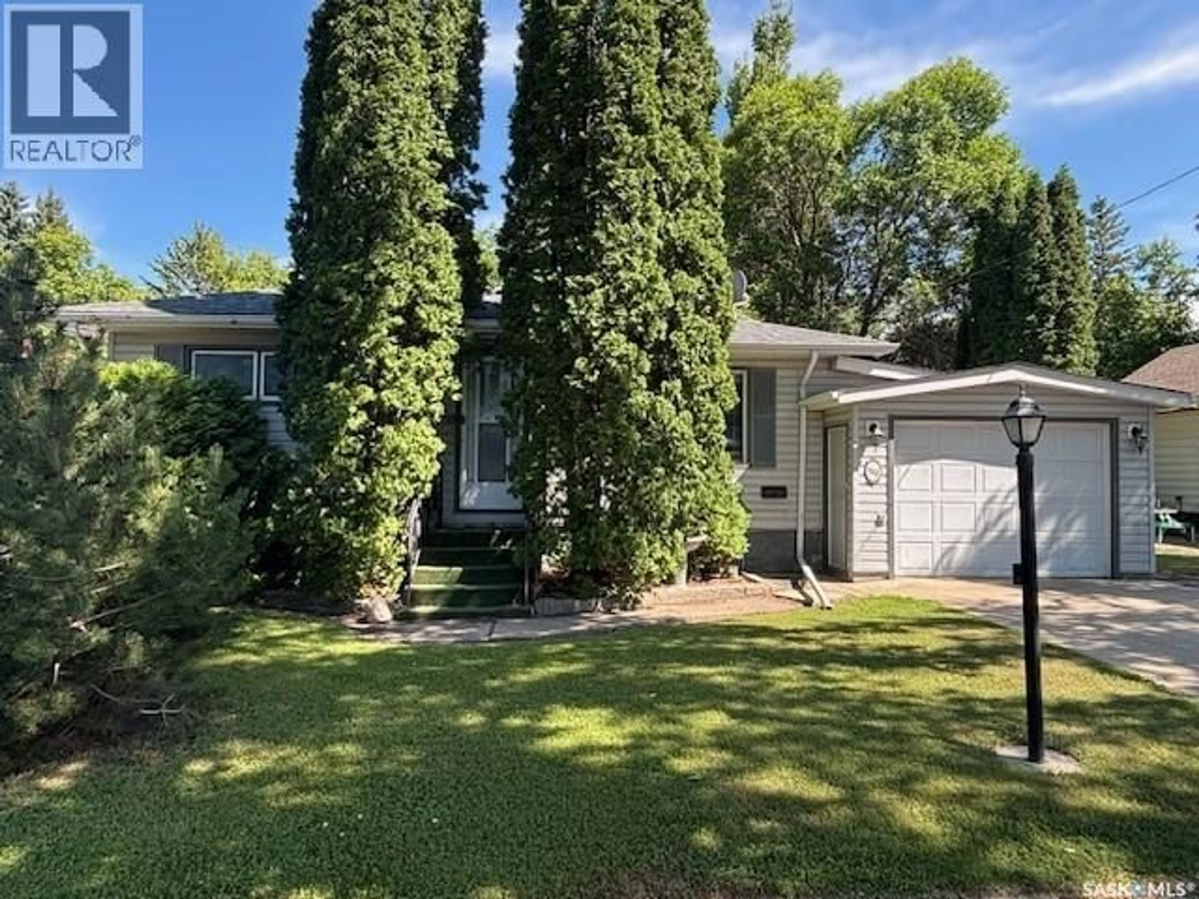 Unknown for 722 1ST STREET, Canora Saskatchewan S0A0L0