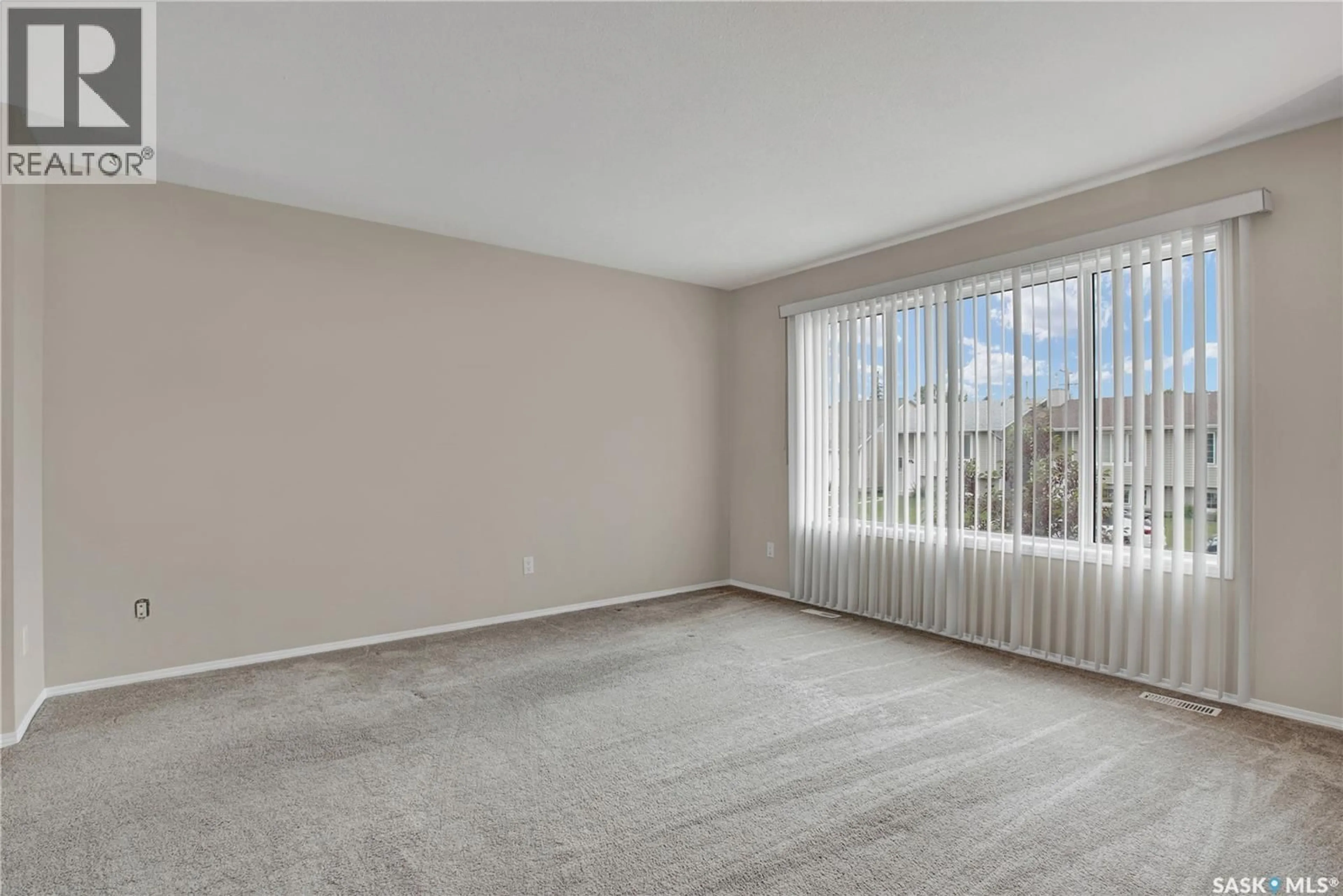 A pic of a room for 211 HEDLEY STREET, Saskatoon Saskatchewan S7N1Z9