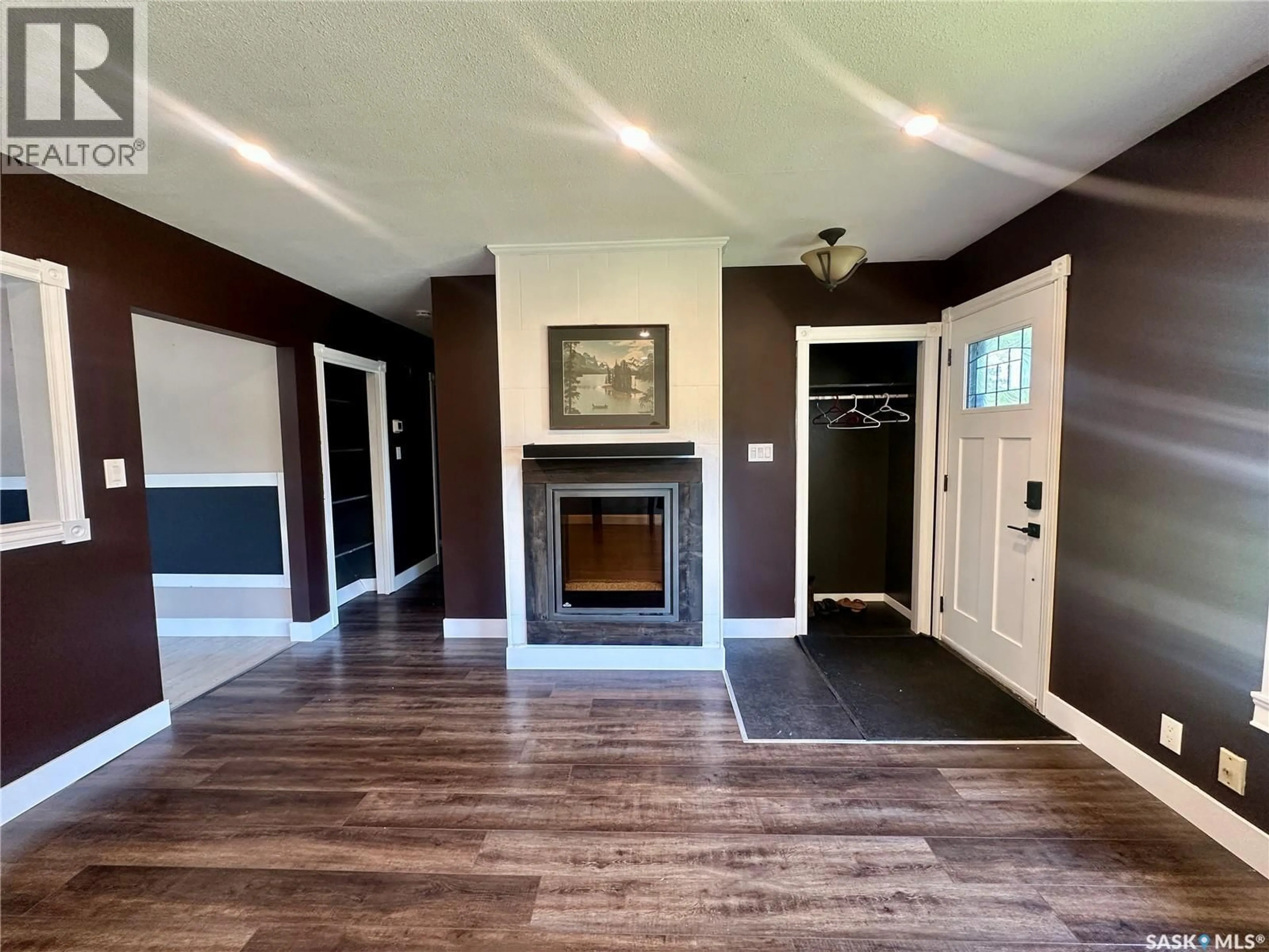 Indoor entryway for 104 JOHNSTON CRESCENT, Canora Saskatchewan S0A0L0