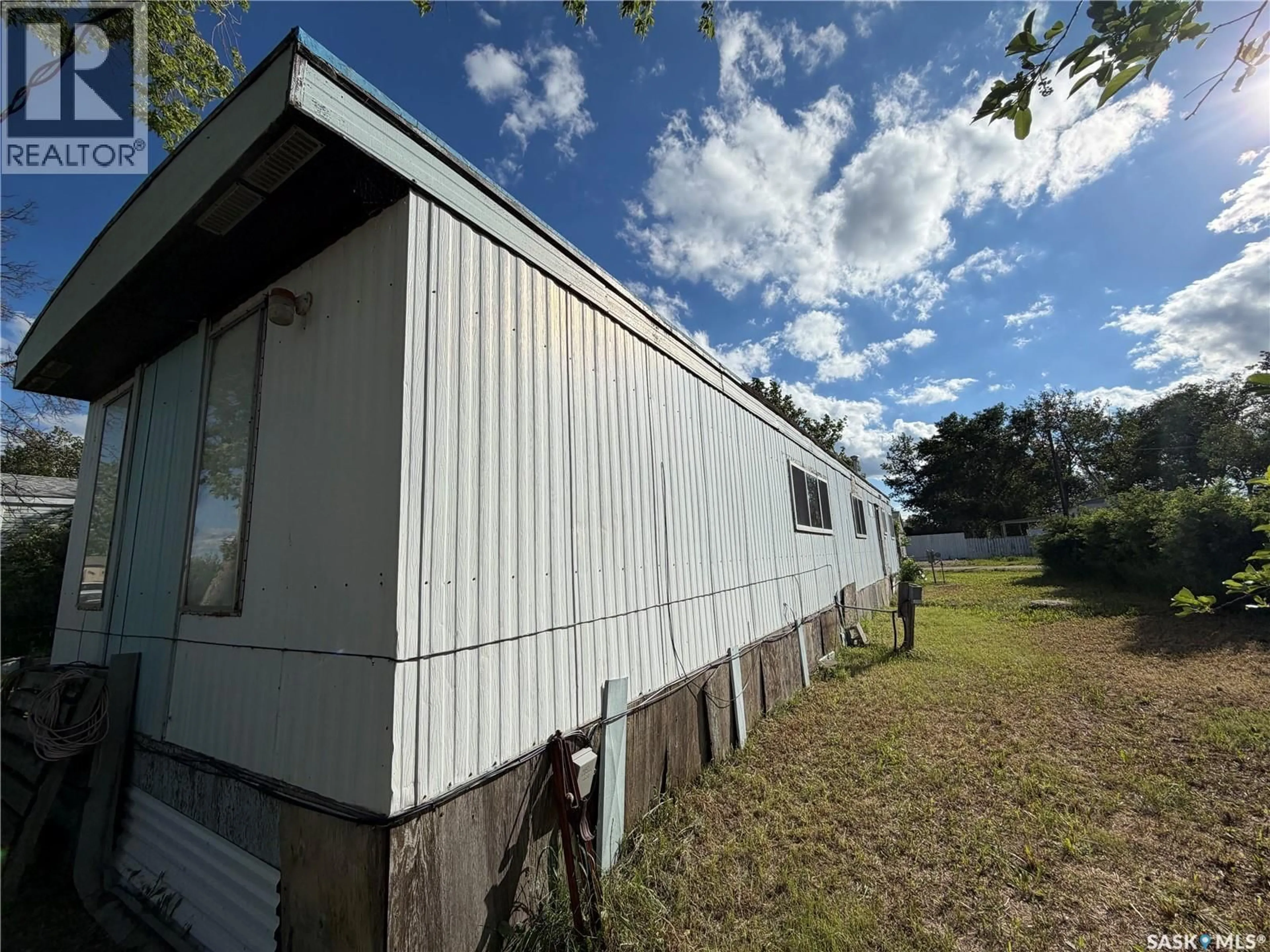 Shed for 2 PRAIRIE SUN COURT, Swift Current Saskatchewan S9H3X6