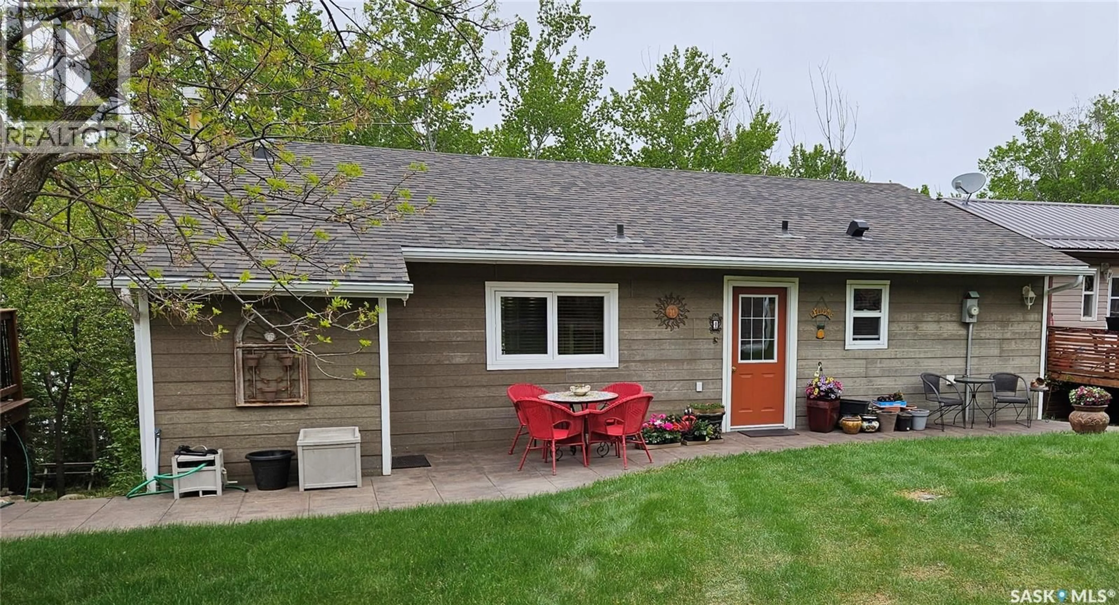 Home with vinyl exterior material, street for 3316 POINT DRIVE, Wakaw Lake Saskatchewan S0K4P0