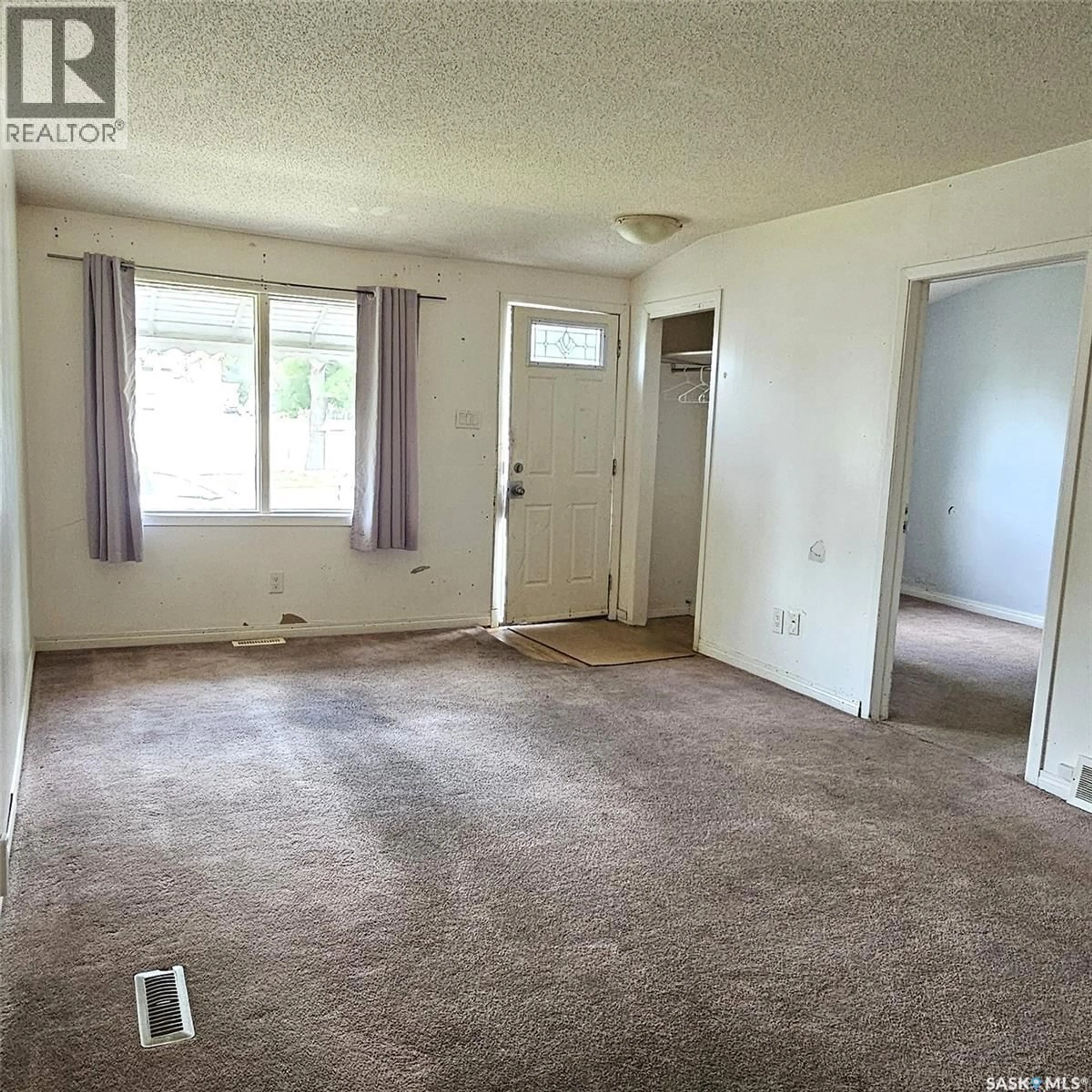 A pic of a room for 2027 MONTREAL STREET, Regina Saskatchewan S4P1L5