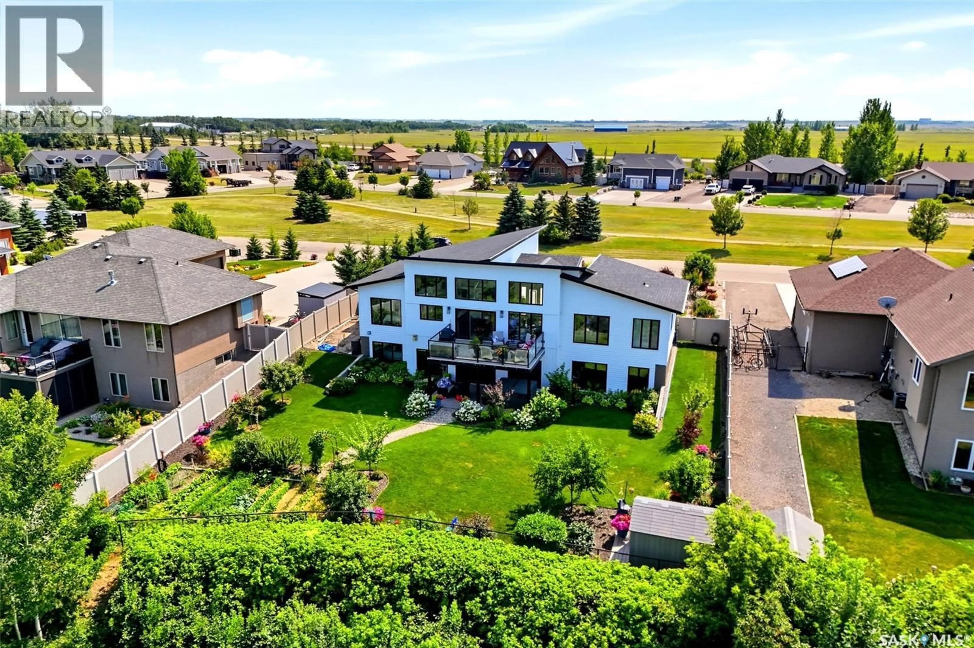 A pic from outside/outdoor area/front of a property/back of a property/a pic from drone, unknown for 232 EDGEWOOD DRIVE, Buena Vista Saskatchewan S2V1C3