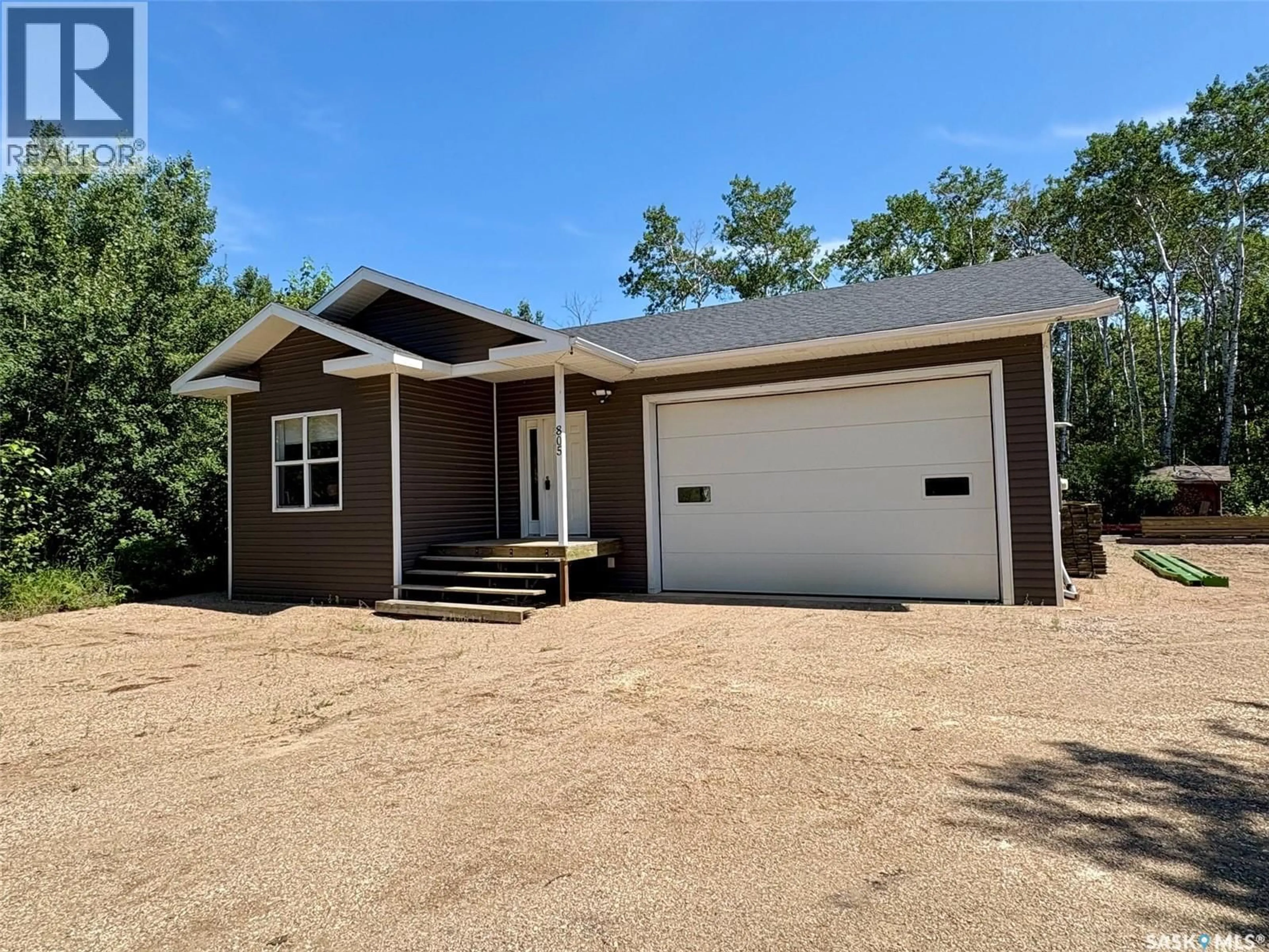 Home with vinyl exterior material, building for 805 POTTER PLACE, Good Spirit Lake Saskatchewan S0A0L0