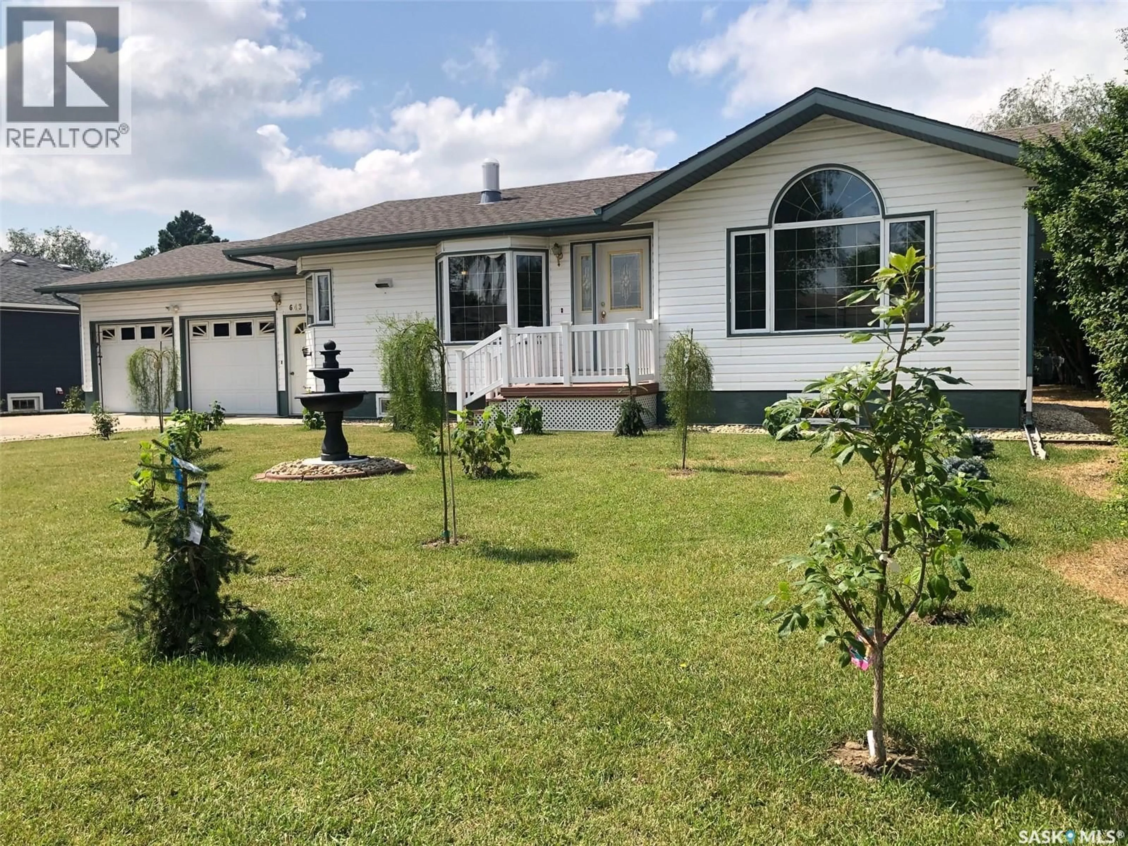 Home with vinyl exterior material, street for 643 2ND STREET, Preeceville Saskatchewan S0A3B0