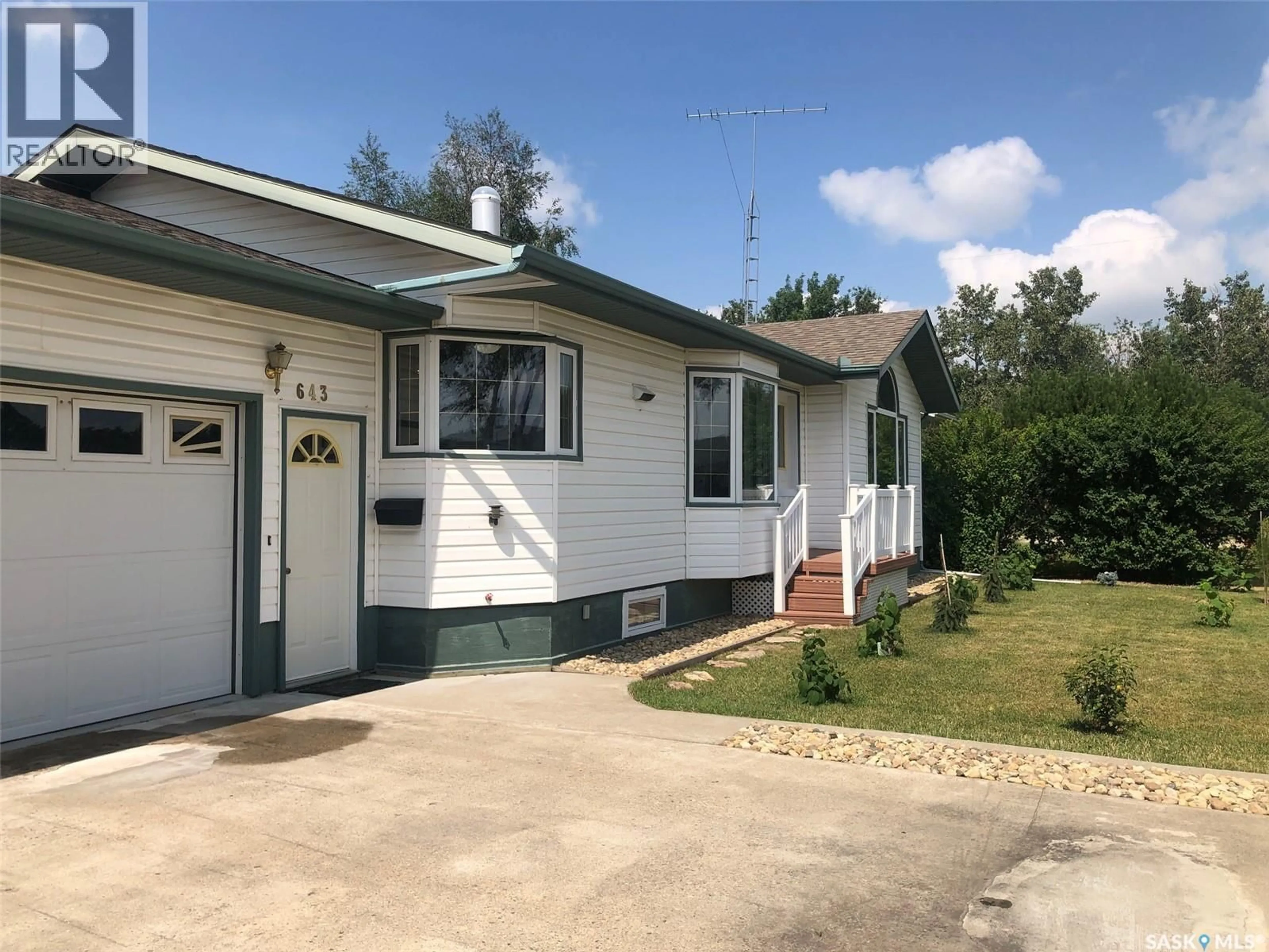 Home with vinyl exterior material, street for 643 2ND STREET, Preeceville Saskatchewan S0A3B0