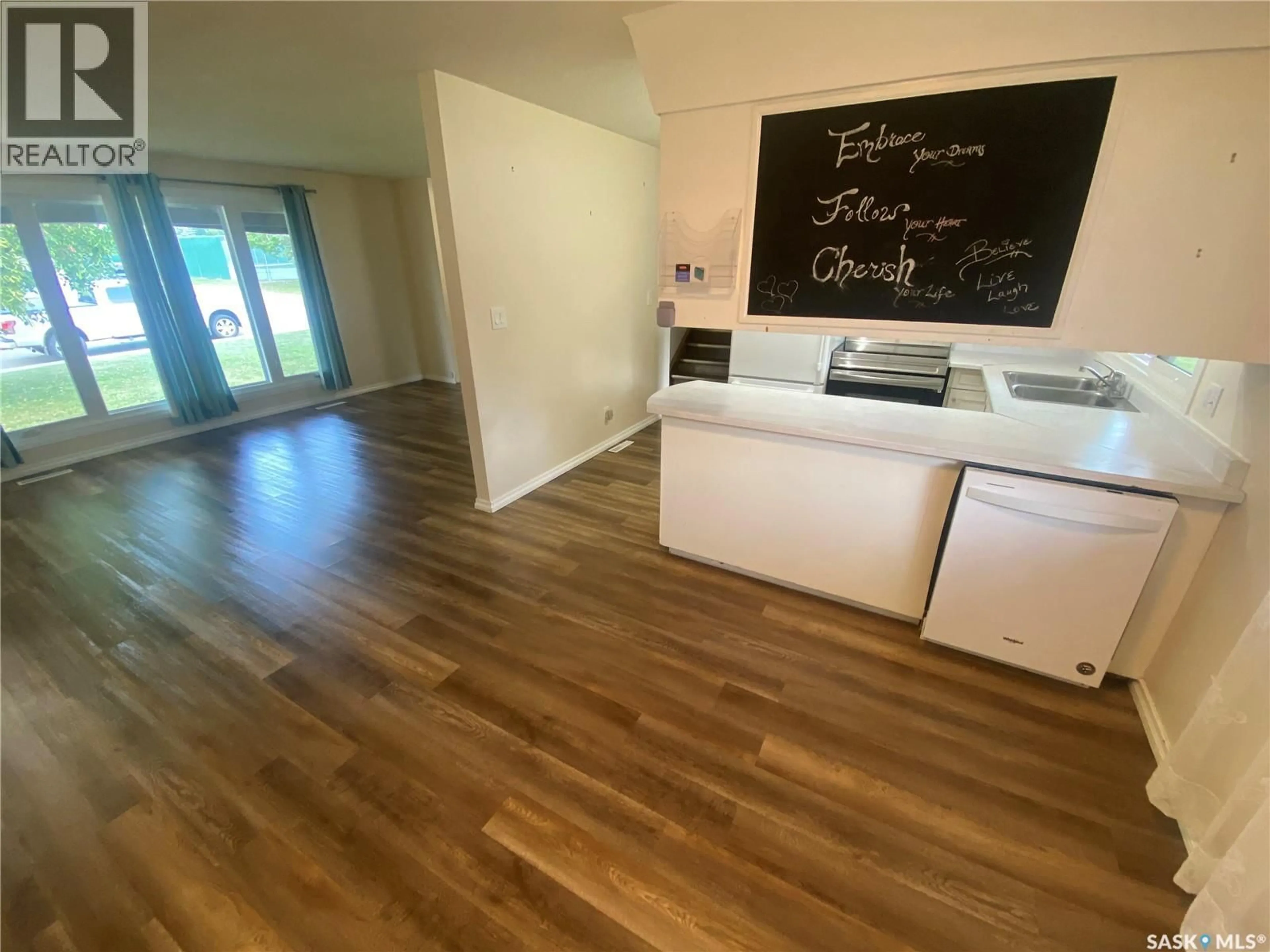 A pic of a room for 392 CIRCLEBROOKE DRIVE, Yorkton Saskatchewan S3N2Y5