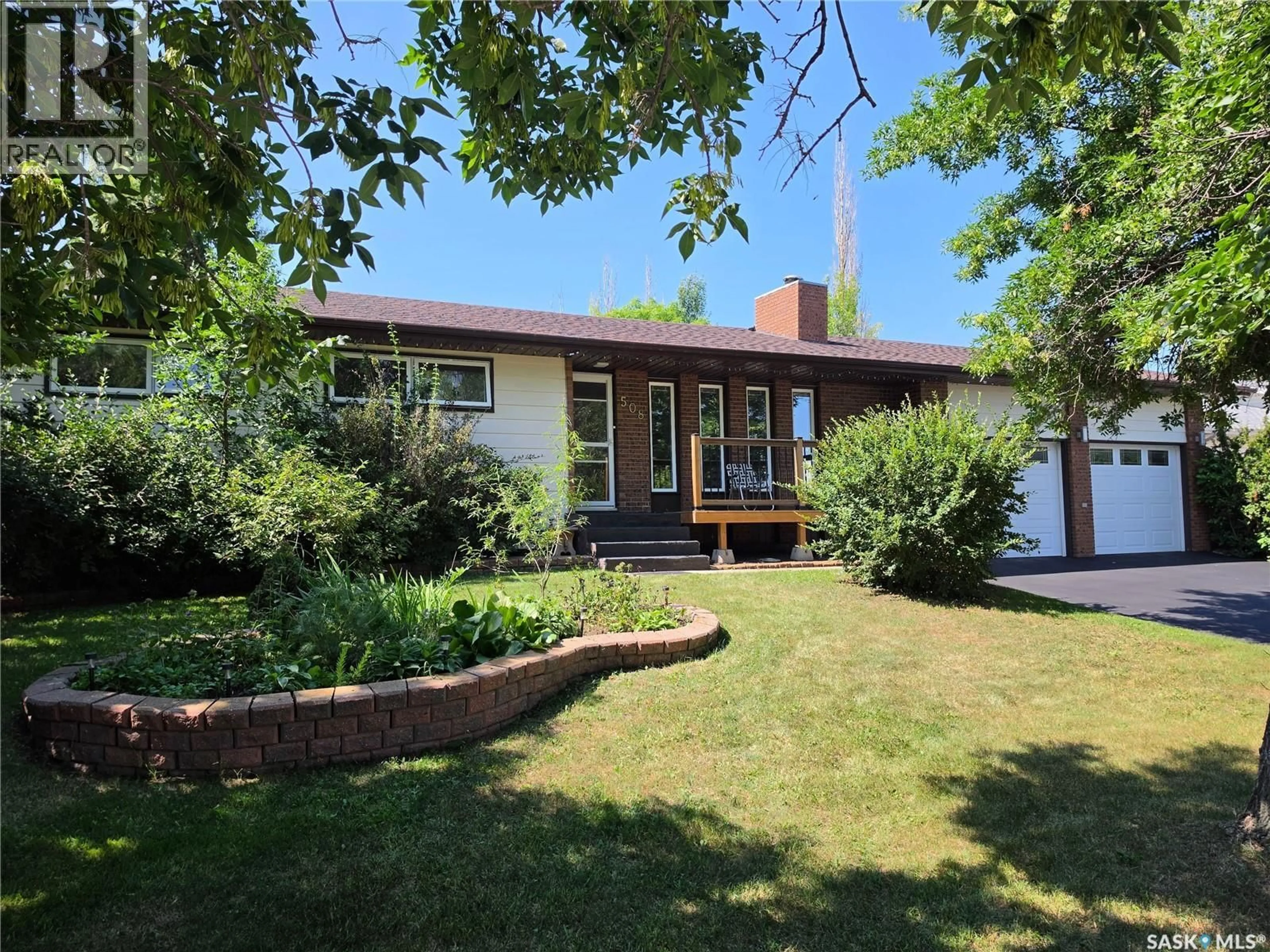 A pic from outside/outdoor area/front of a property/back of a property/a pic from drone, street for 508 MAYER STREET, Bruno Saskatchewan S0K0S0