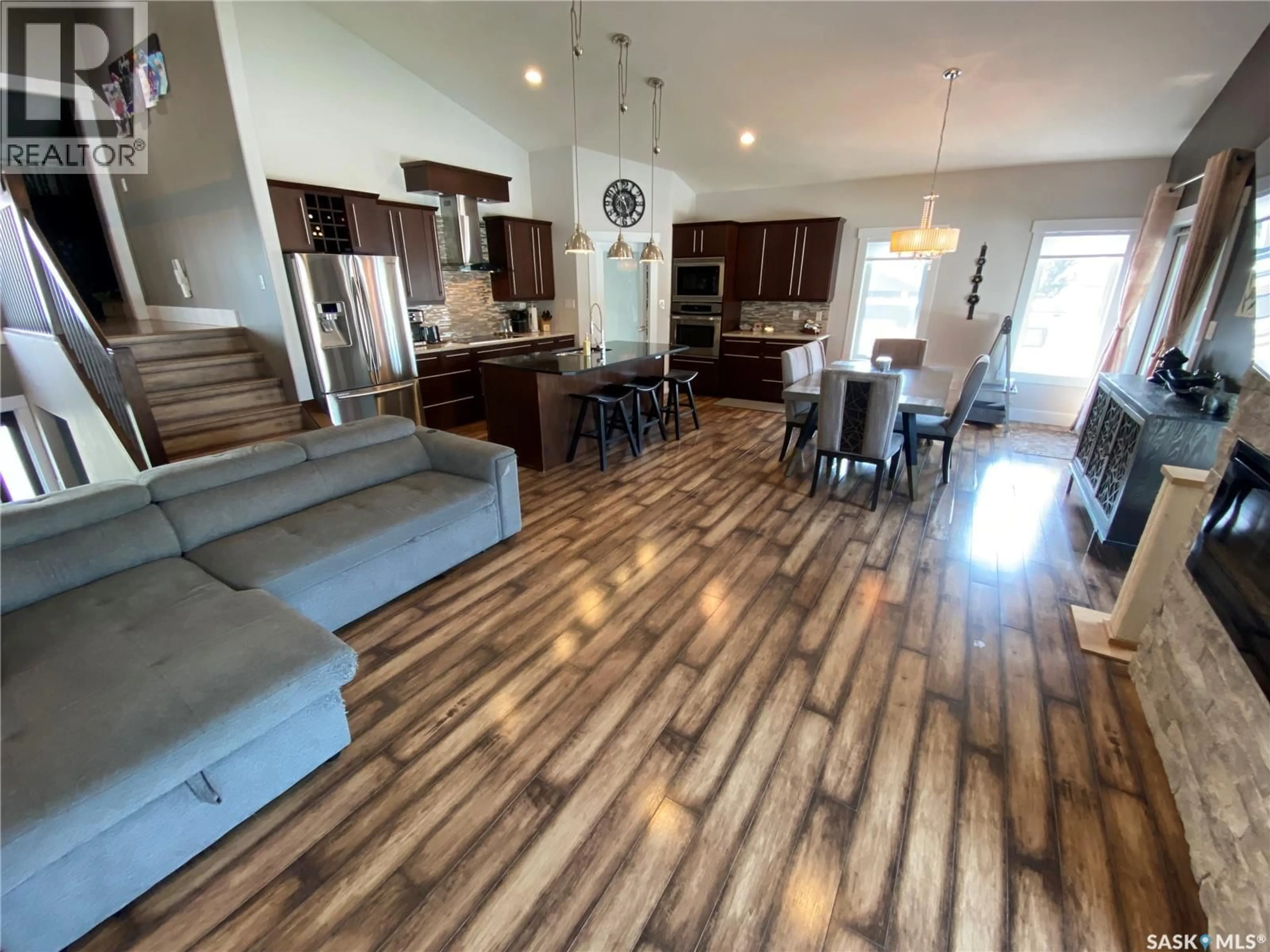 Unknown for 1 PARTRIDGE COURT, Yorkton Saskatchewan S3N3J8
