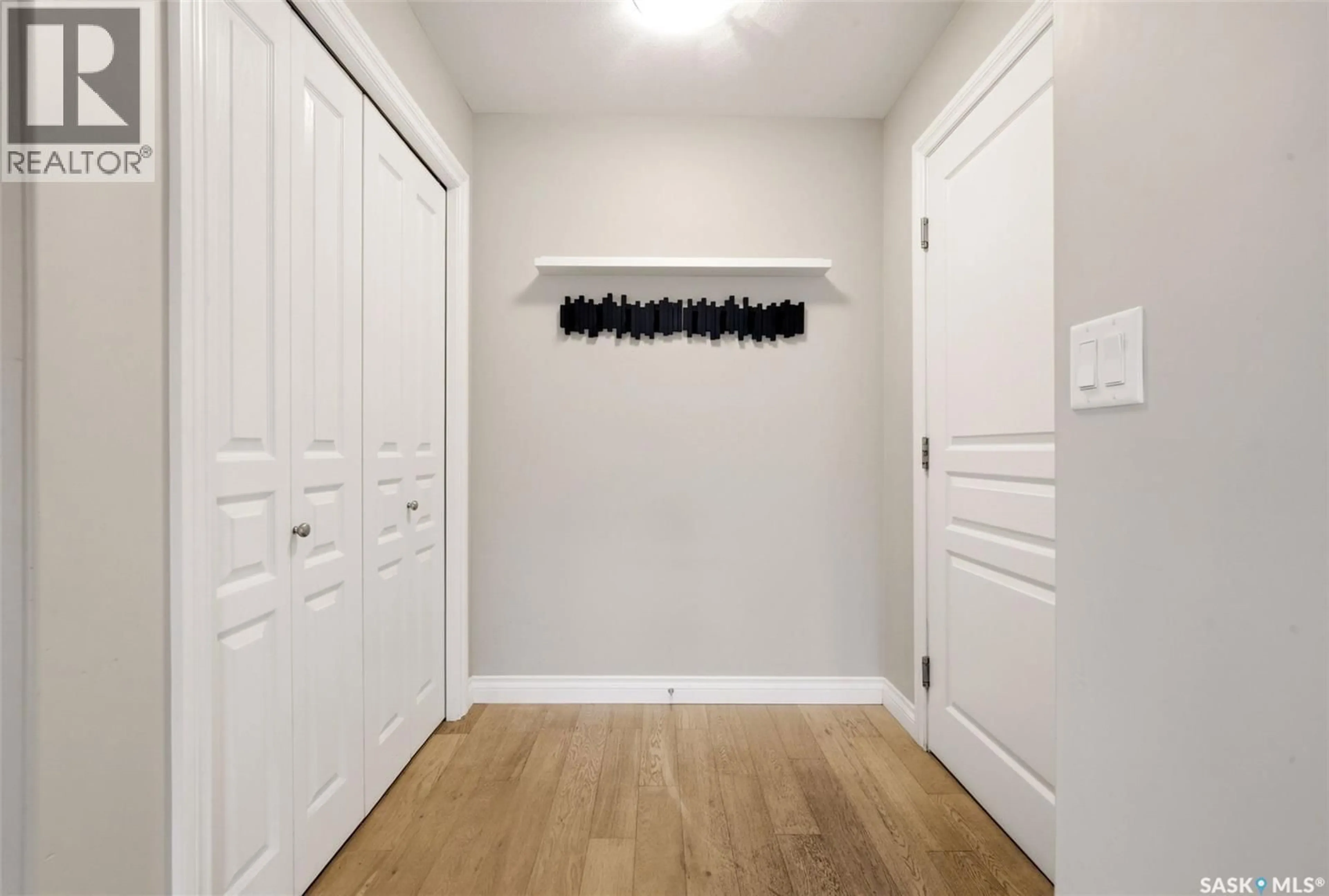 Indoor entryway for 119 3630 HAUGHTON ROAD E, Regina Saskatchewan S4V1P1