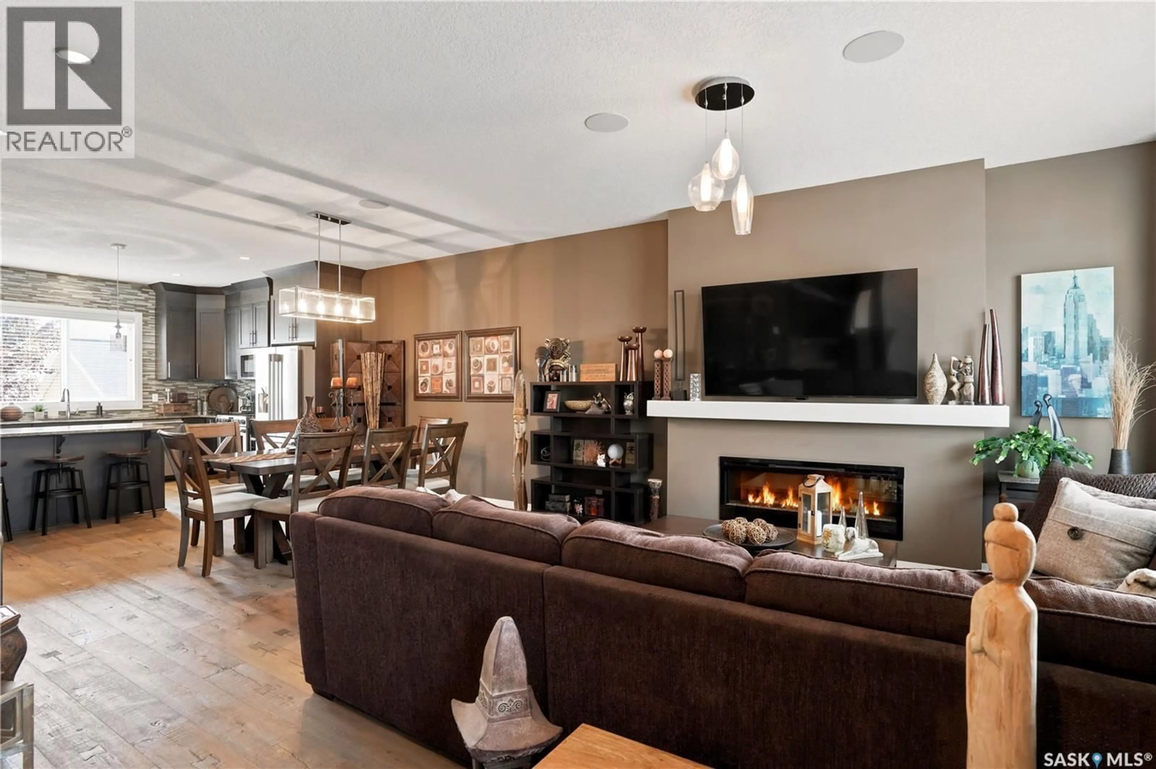 Living room with furniture, unknown for 5413 GREEN SILVERBERRY DRIVE, Regina Saskatchewan S4V3M5