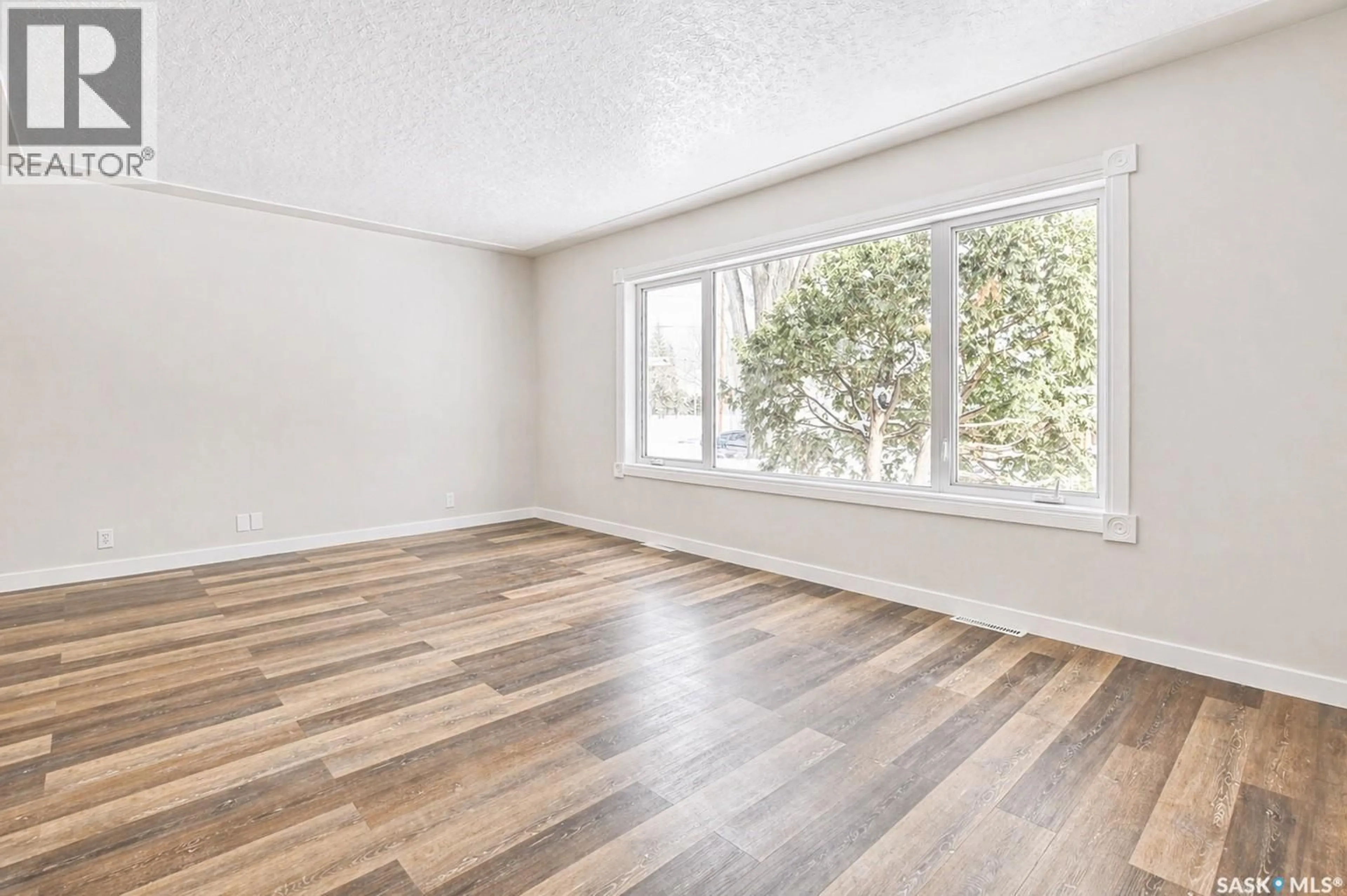 A pic of a room for 1321 JUBILEE AVENUE, Regina Saskatchewan S4S3S8