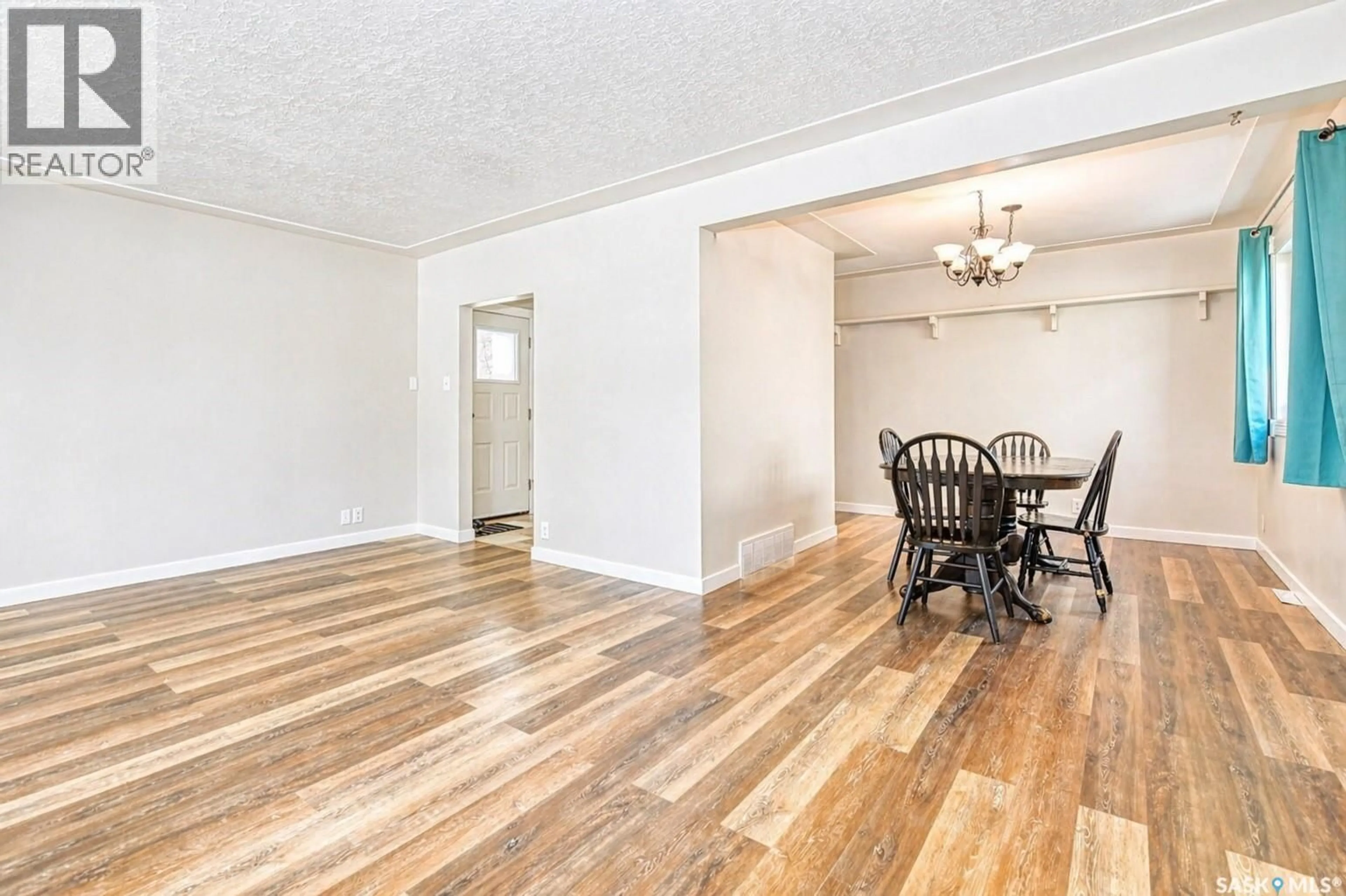 Unknown for 1321 JUBILEE AVENUE, Regina Saskatchewan S4S3S8