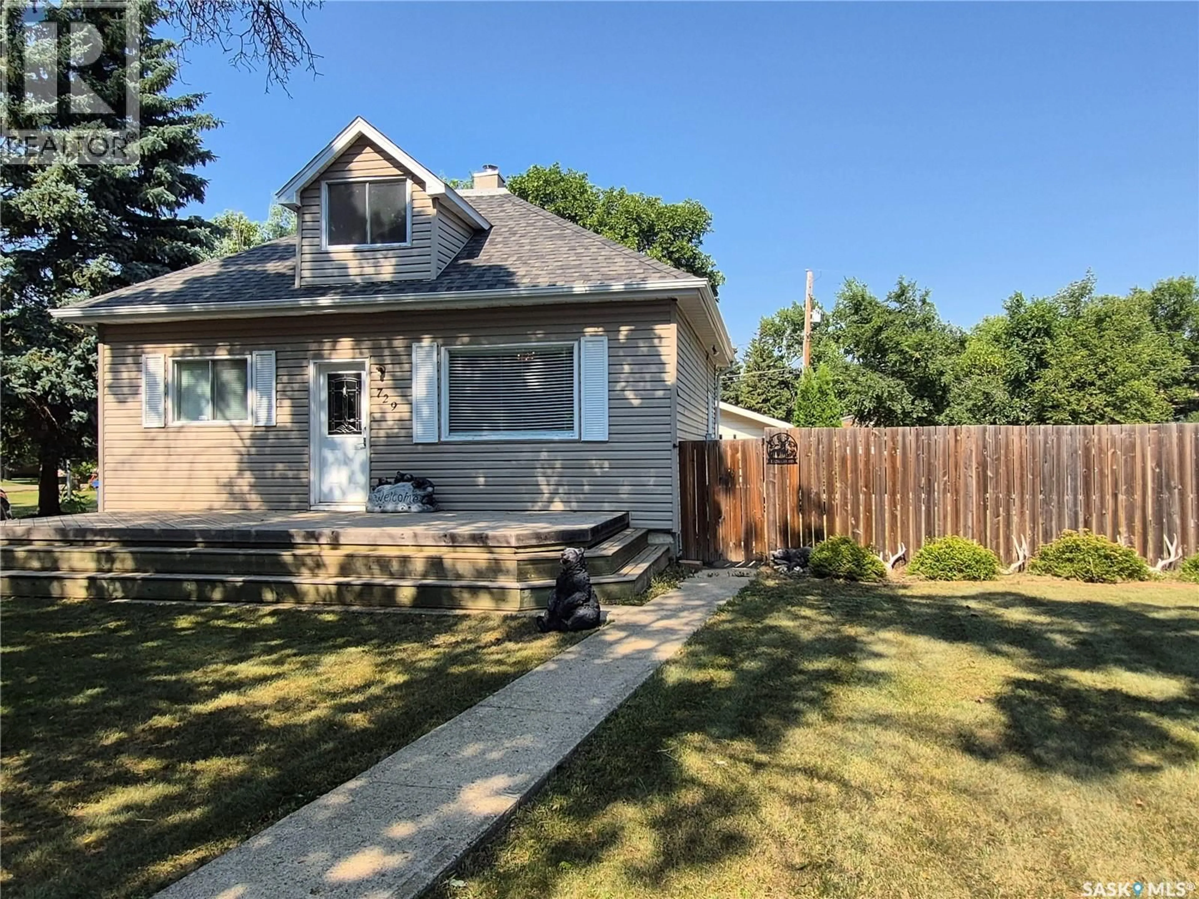Unknown for 729 BERTRAND AVENUE, Radville Saskatchewan S0C2G0