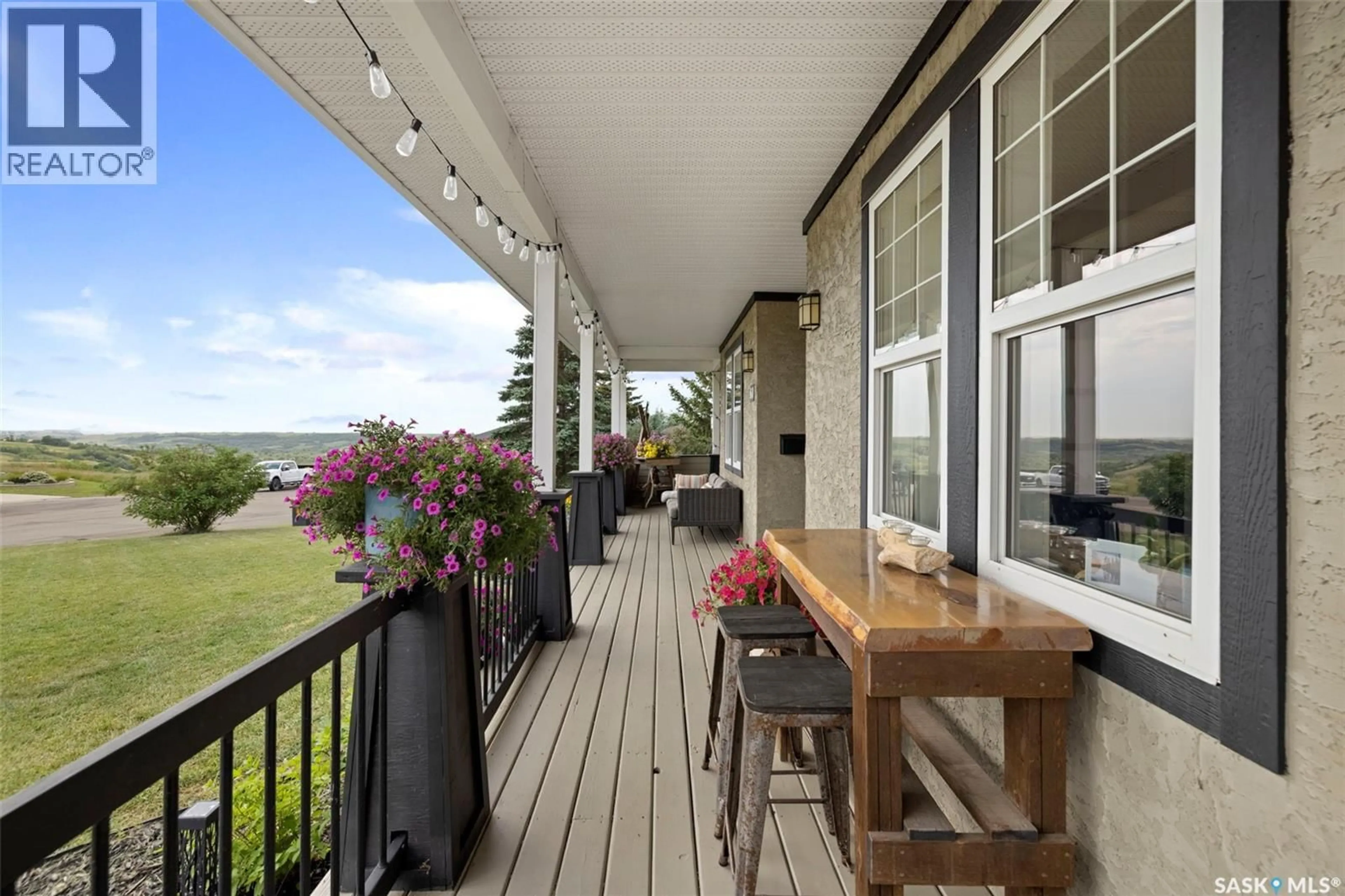 Patio, water/lake/river/ocean view for 68 DEERCREST RUN, Lumsden Rm No. 189 Saskatchewan S2V1B8
