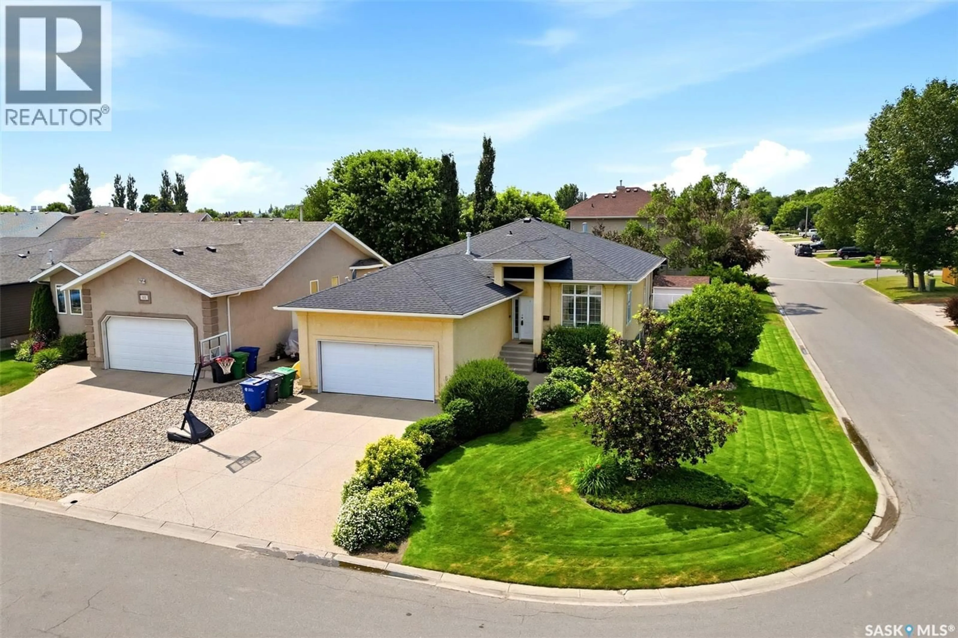 A pic from outside/outdoor area/front of a property/back of a property/a pic from drone, unknown for 54 QU'APPELLE CRESCENT, Balgonie Saskatchewan S0G0E0