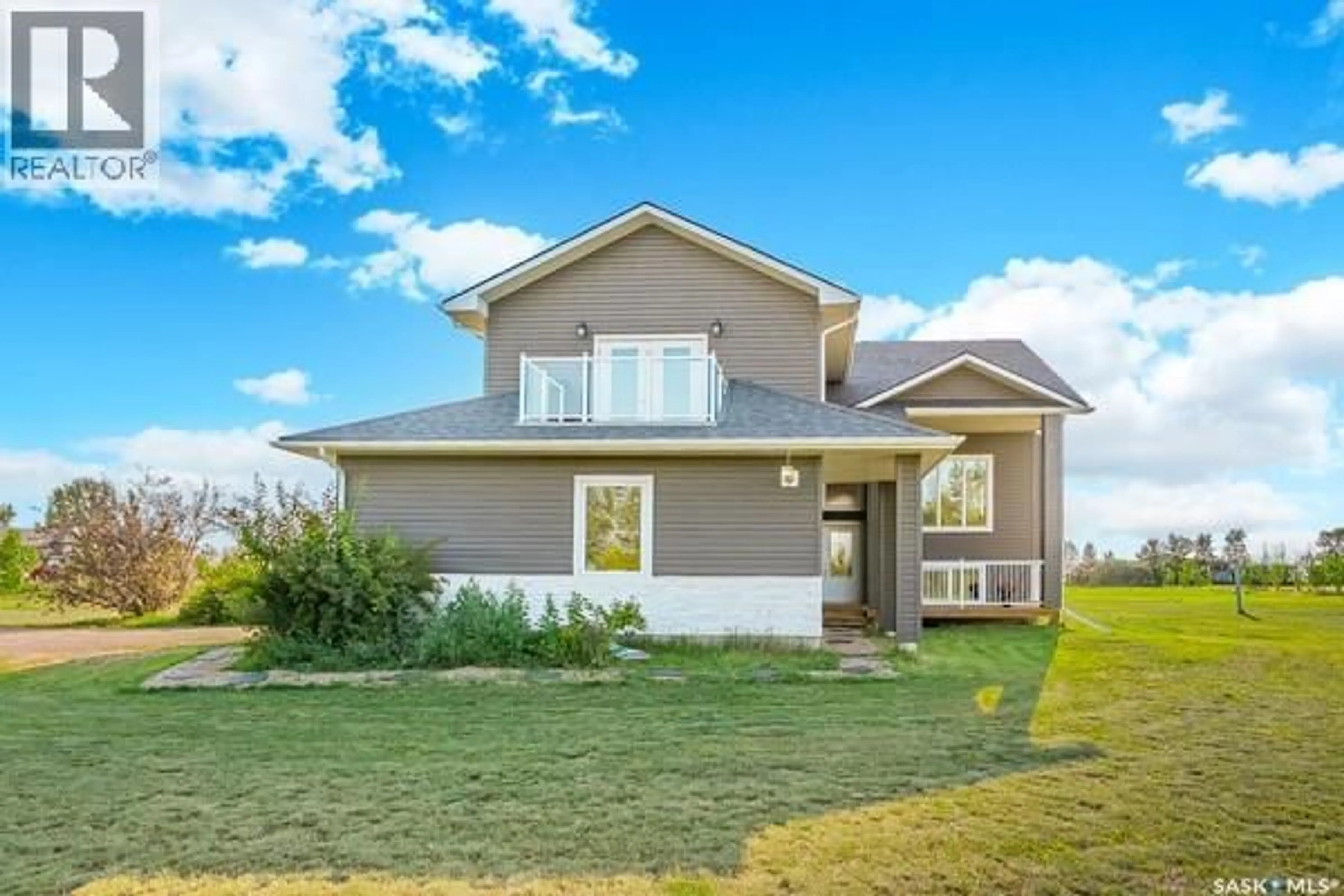 Home with vinyl exterior material, unknown for 70 WERSCHNER DRIVE, Dundurn Rm No. 314 Saskatchewan S7C0B6