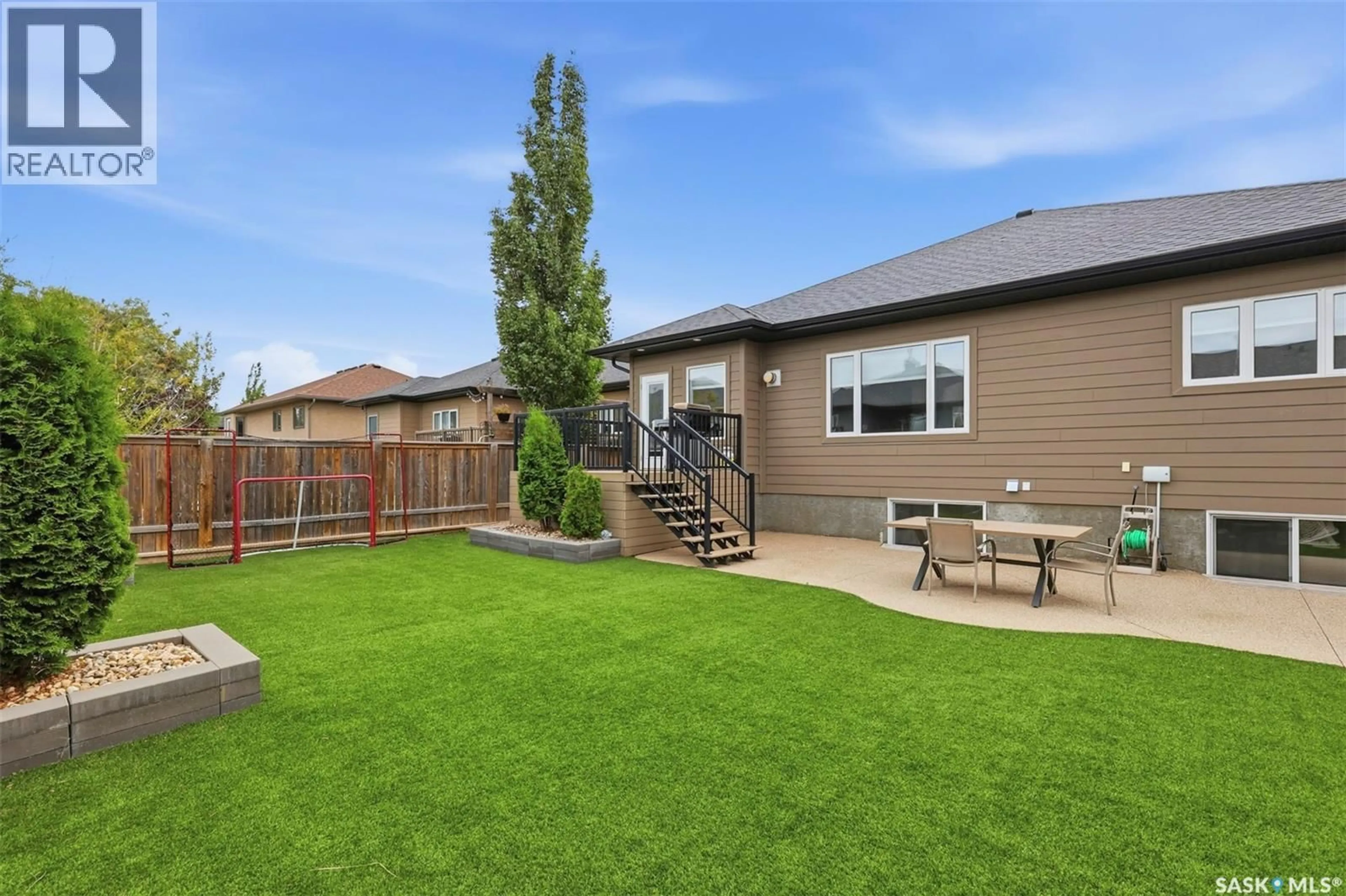 Patio, unknown for 420 HOGAN WAY, Warman Saskatchewan S0K0A1