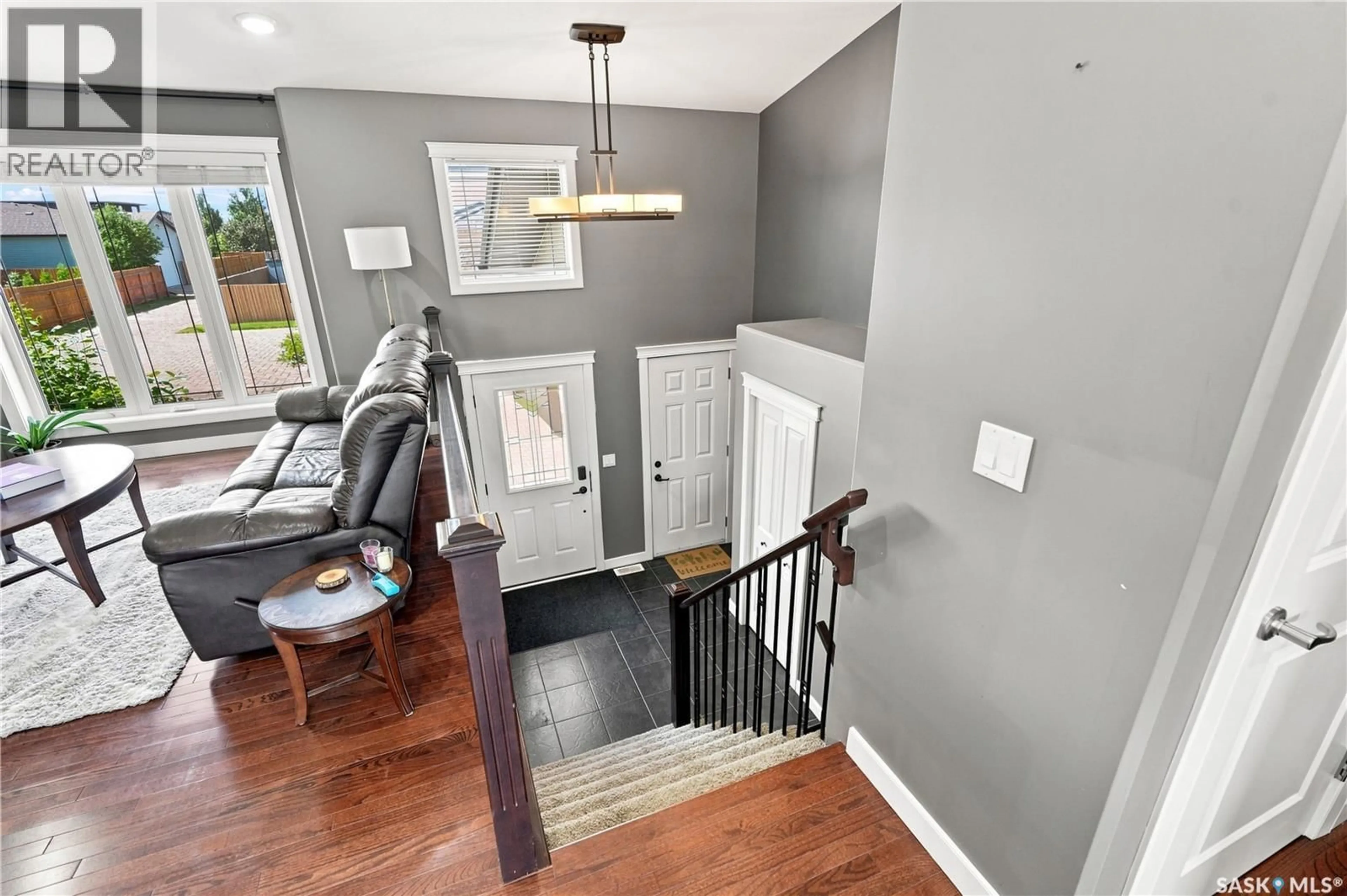 Indoor entryway for 635 REDWOOD CRESCENT, Warman Saskatchewan S0K4S2