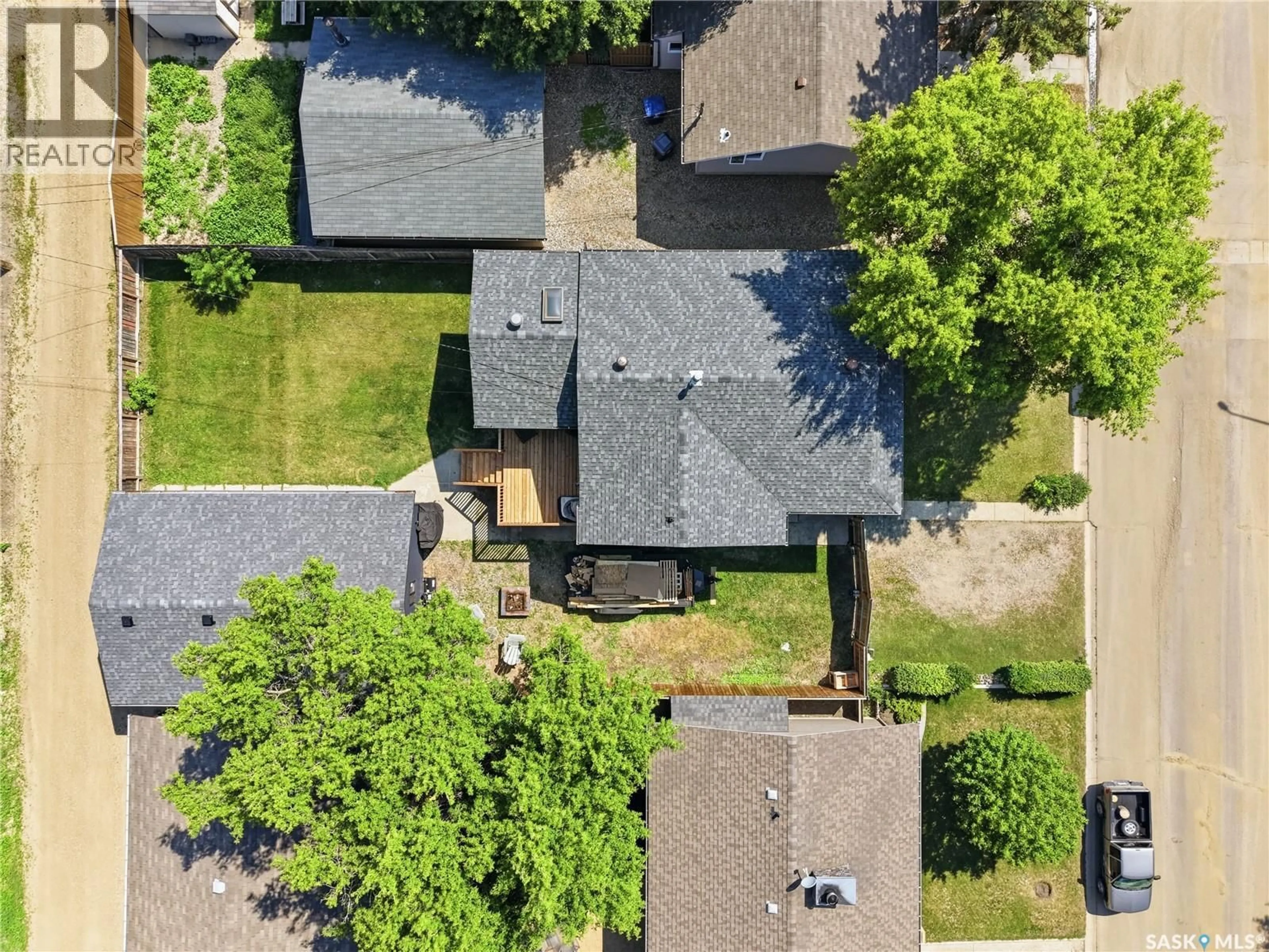 A pic from outside/outdoor area/front of a property/back of a property/a pic from drone, street for 566 KLASSEN CRESCENT, Martensville Saskatchewan S0K2T2