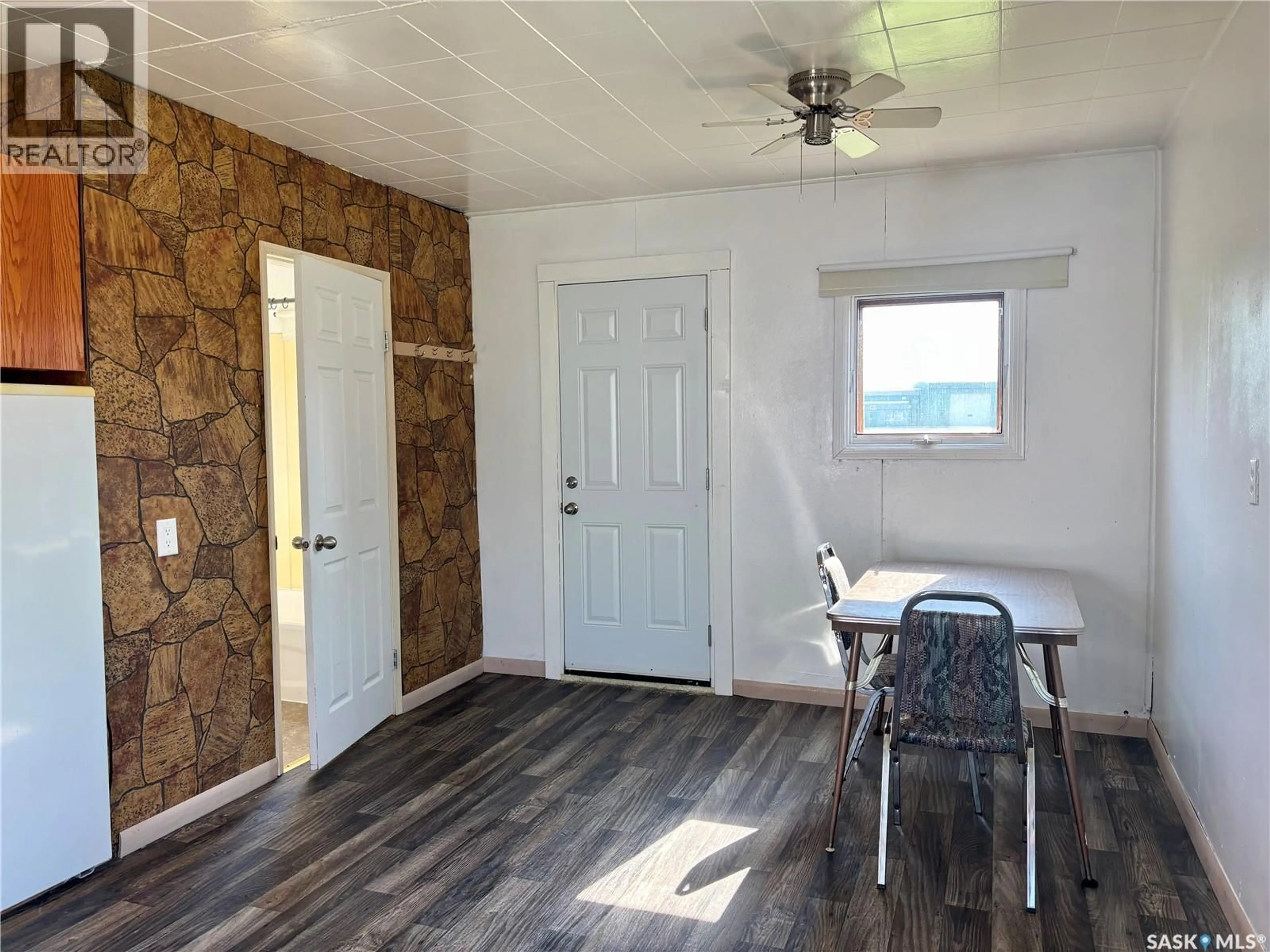 A pic of a room for 413 1ST AVENUE, Spiritwood Saskatchewan S0J2M0