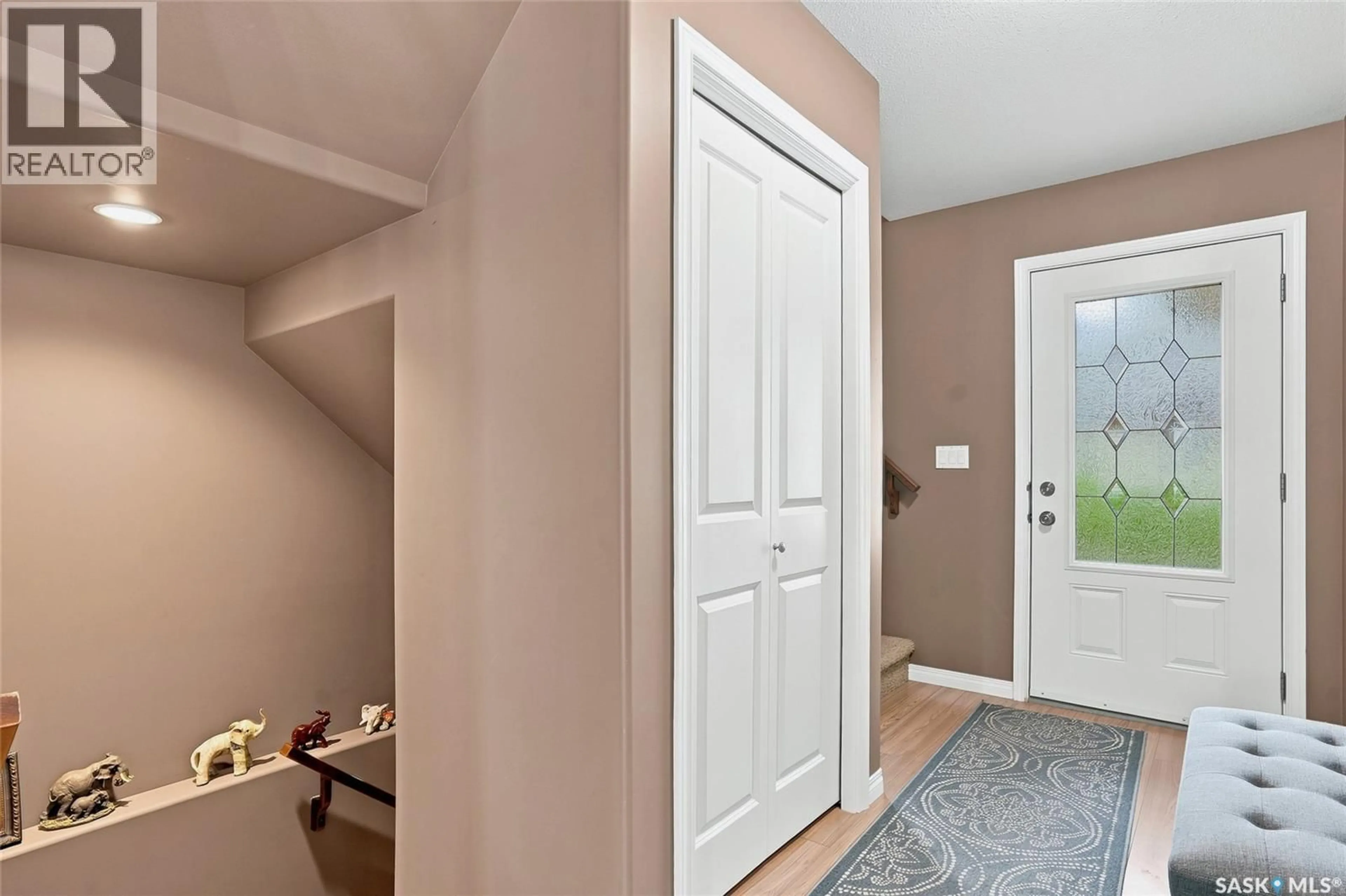 Indoor entryway for 13 547 EAST HAMPTON BOULEVARD, Saskatoon Saskatchewan S7R0H8