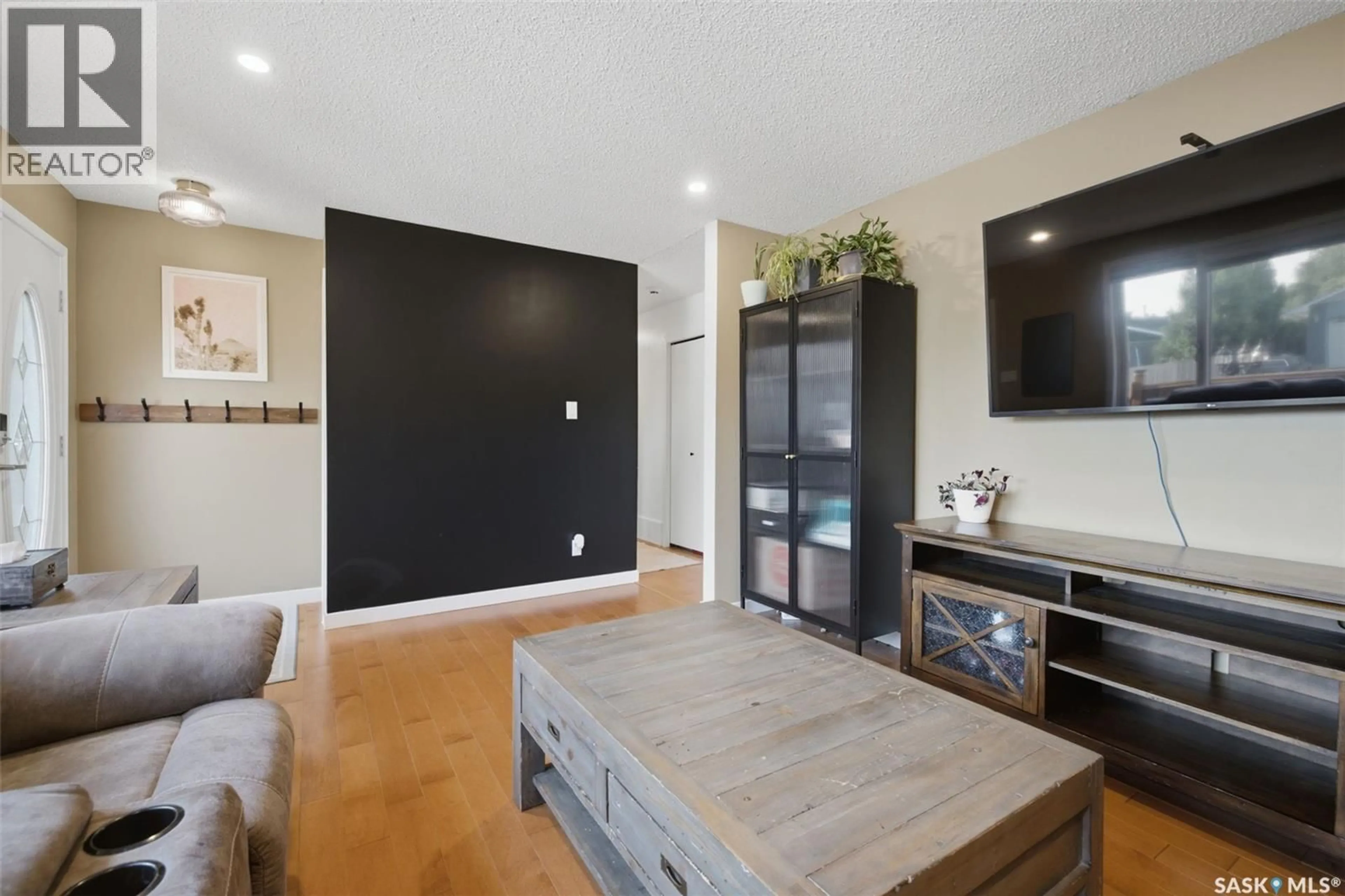 Unknown for 98 DUNSMORE DRIVE, Regina Saskatchewan S4R7G2